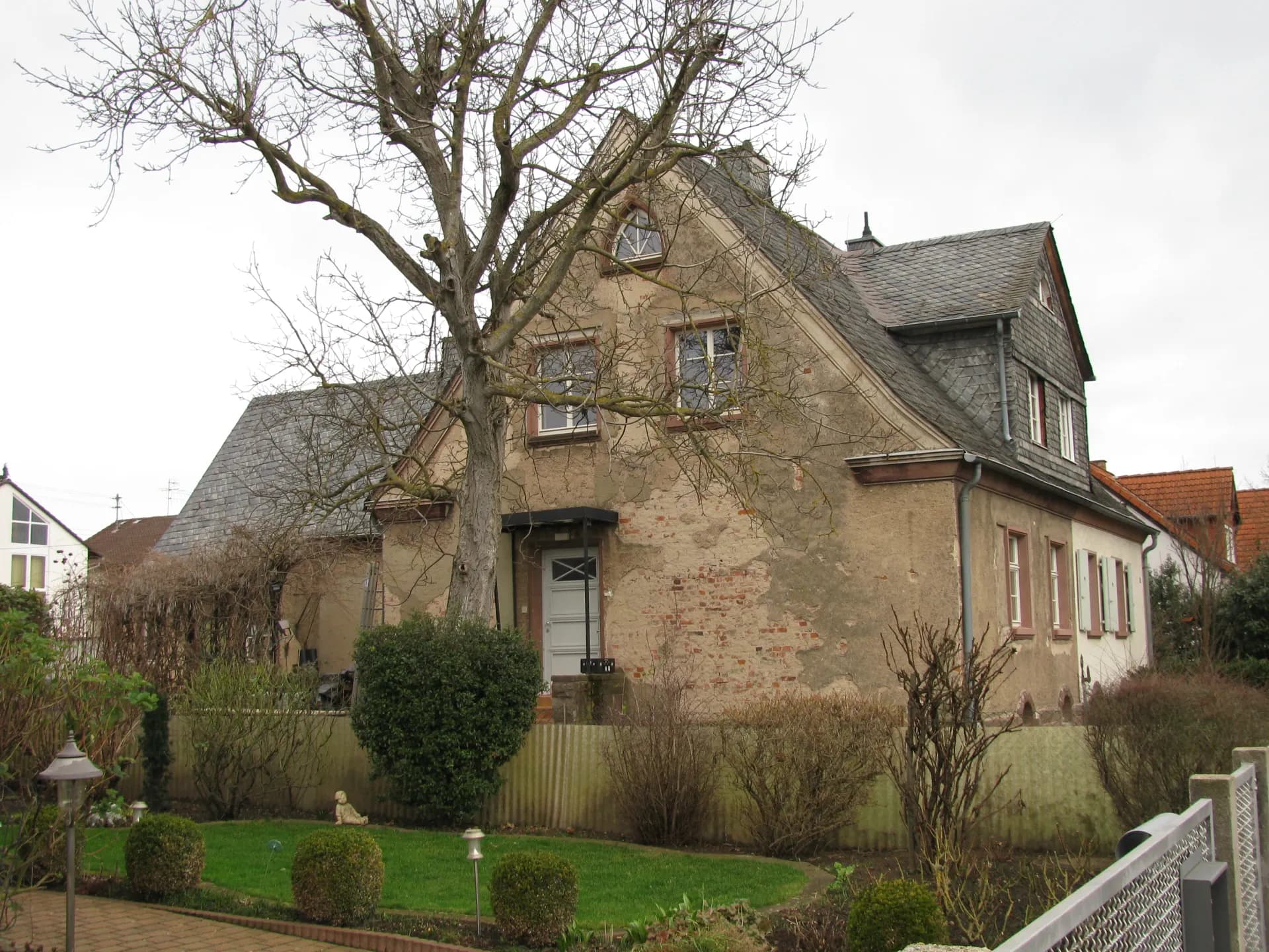 Historische Wohnhäuser in der Mönchhofstraße in Eddersheim