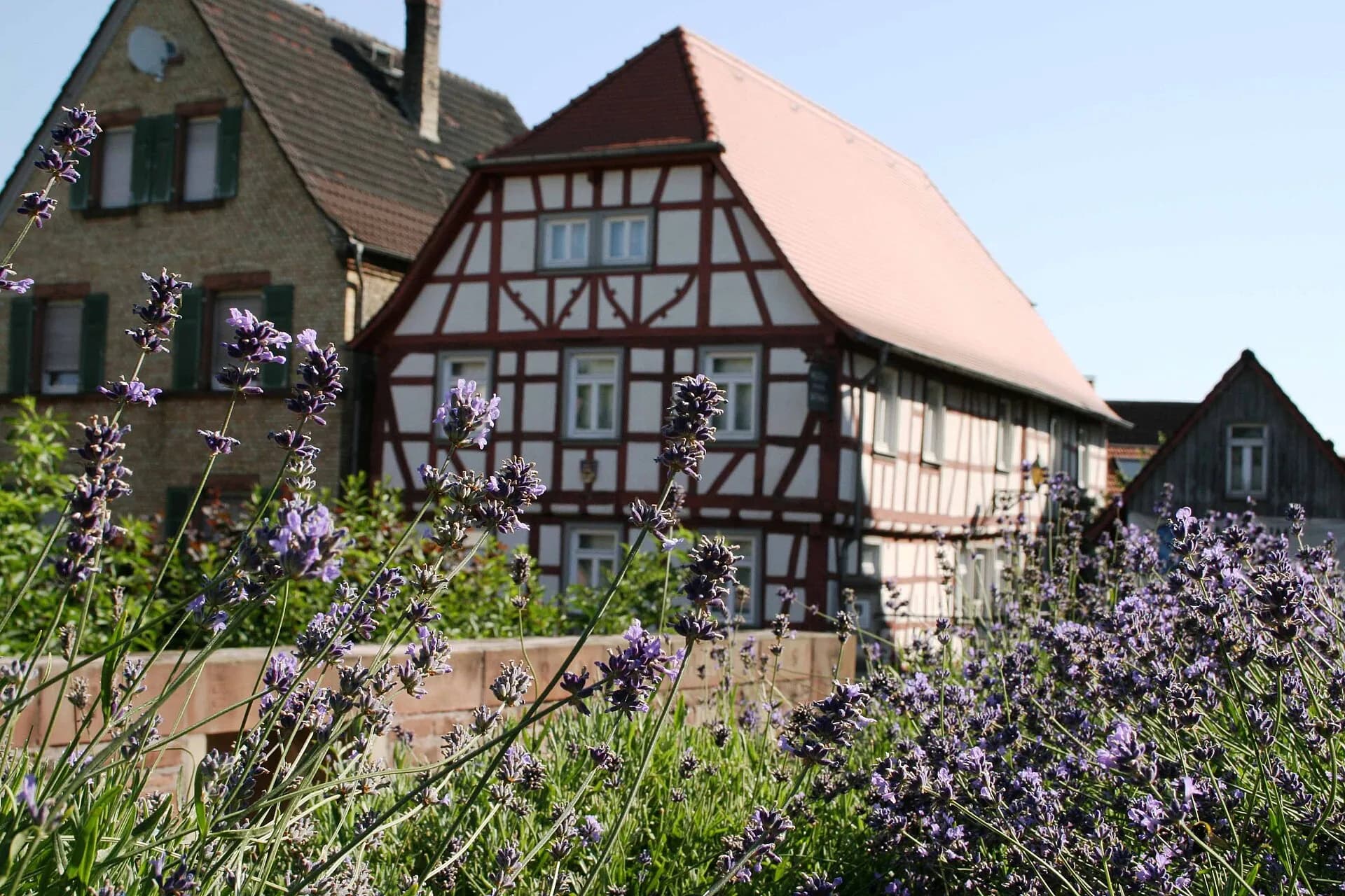 Fachwerkbau des Museums im Alten Rathaus in Bischofsheim