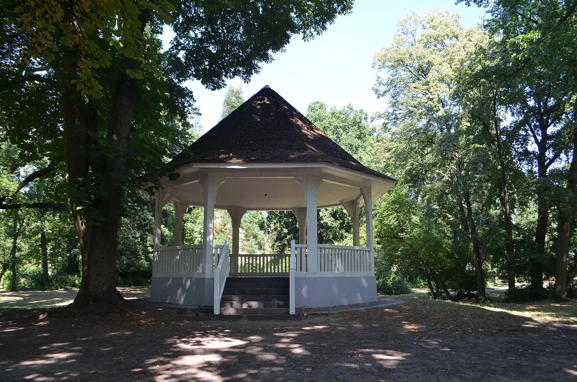 Musikpavillon im Dreieichpark in Offenbach-Westend