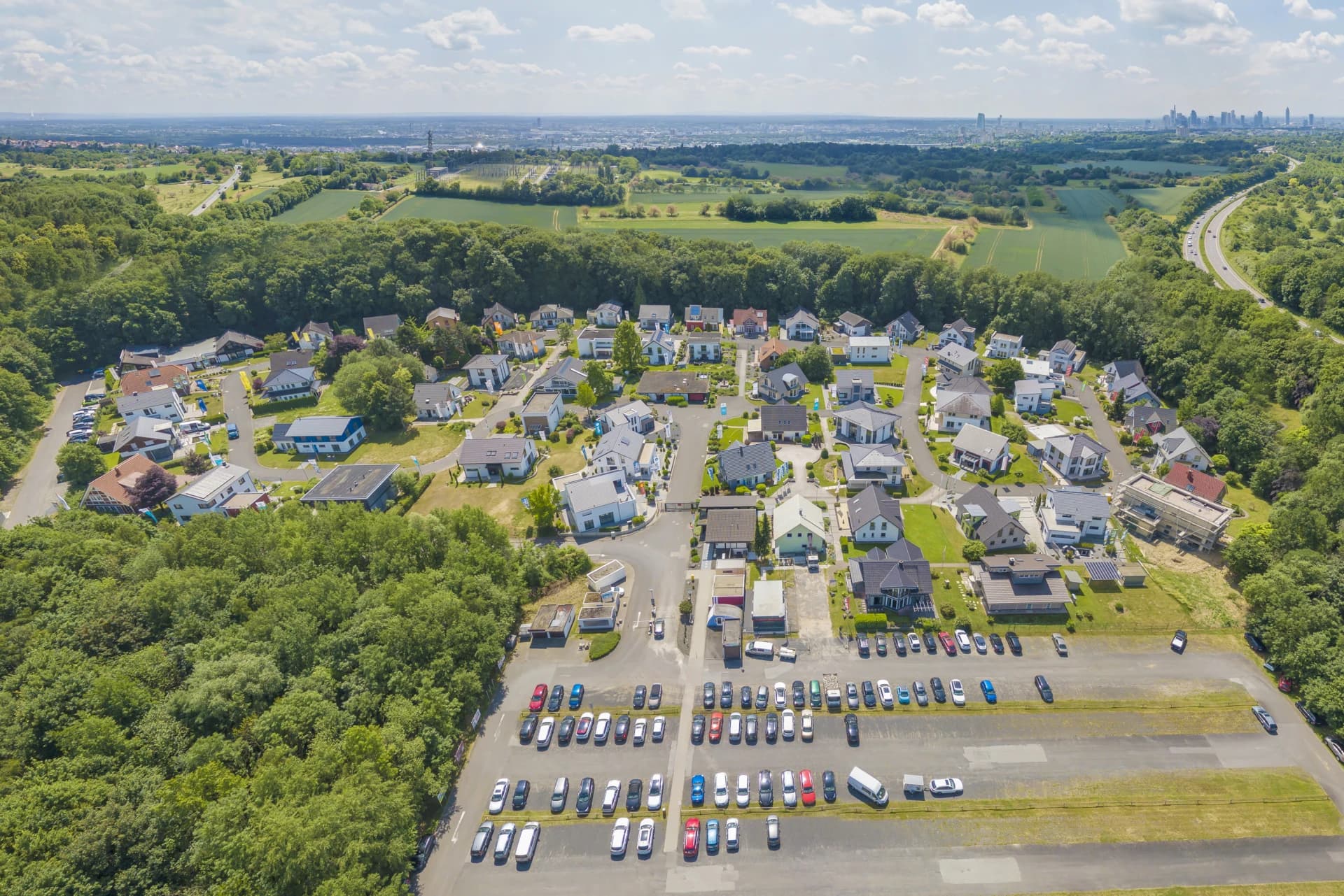 Luftbild der Musterhausausstellung in Bad Vilbel