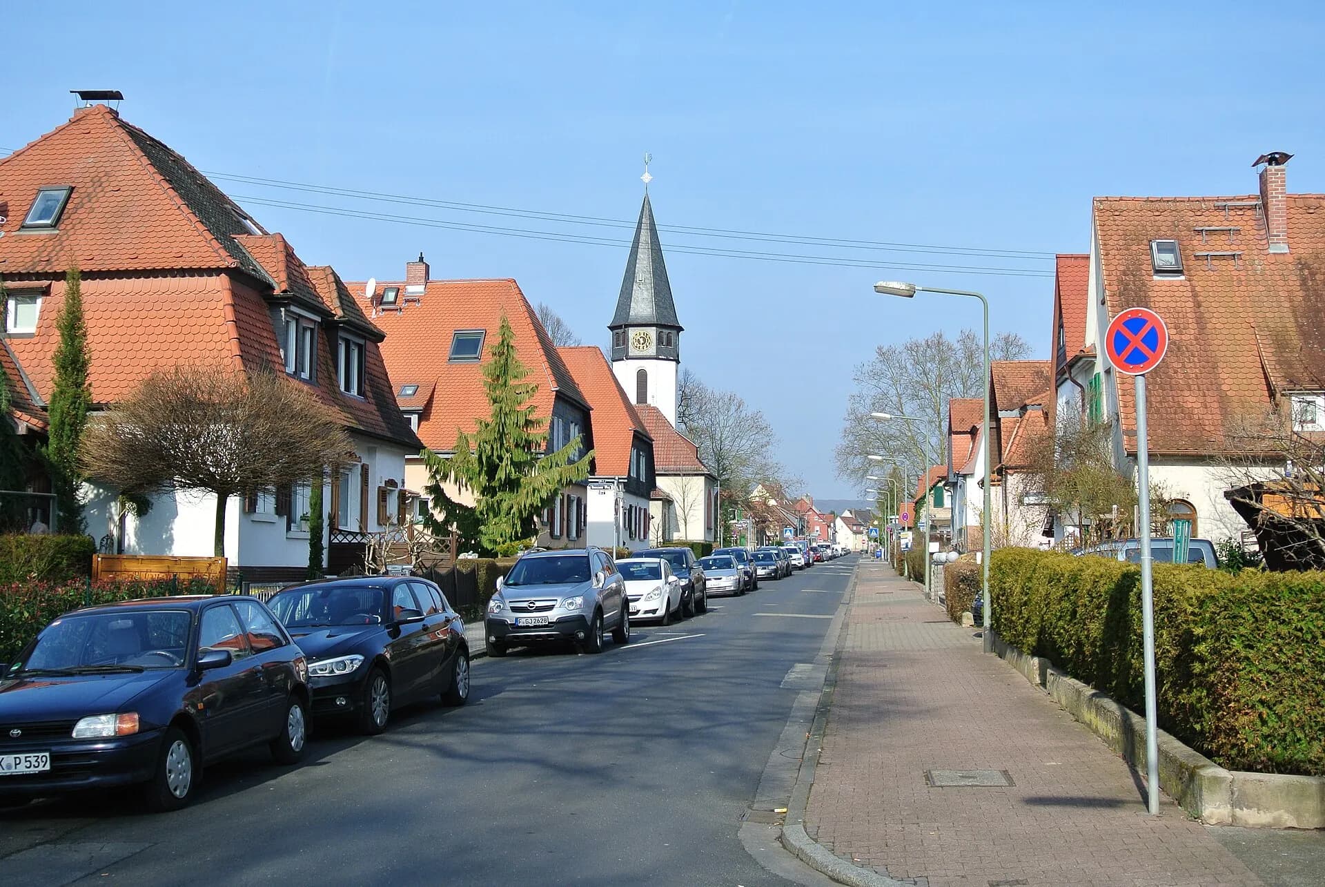 Blick nach Westen durch Neu-Zeilsheim in Frankfurt