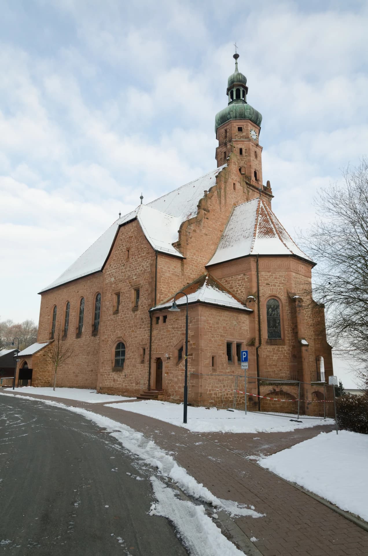 Neue Pfarrkirche in Oberbessenbach in Bessenbach