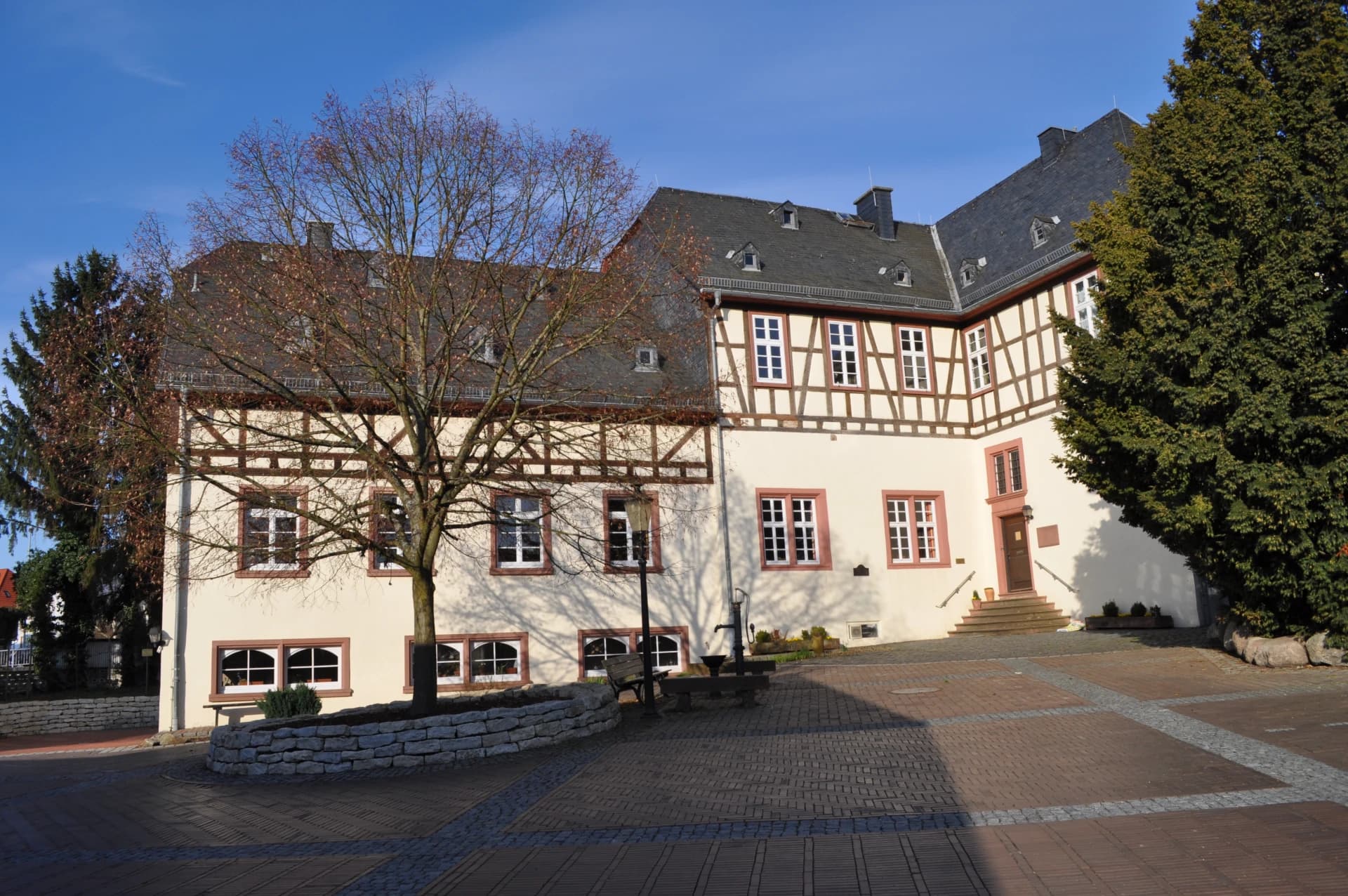 Historischer Amtshof im Stadtteil Neuenhain in Bad Soden am Taunus