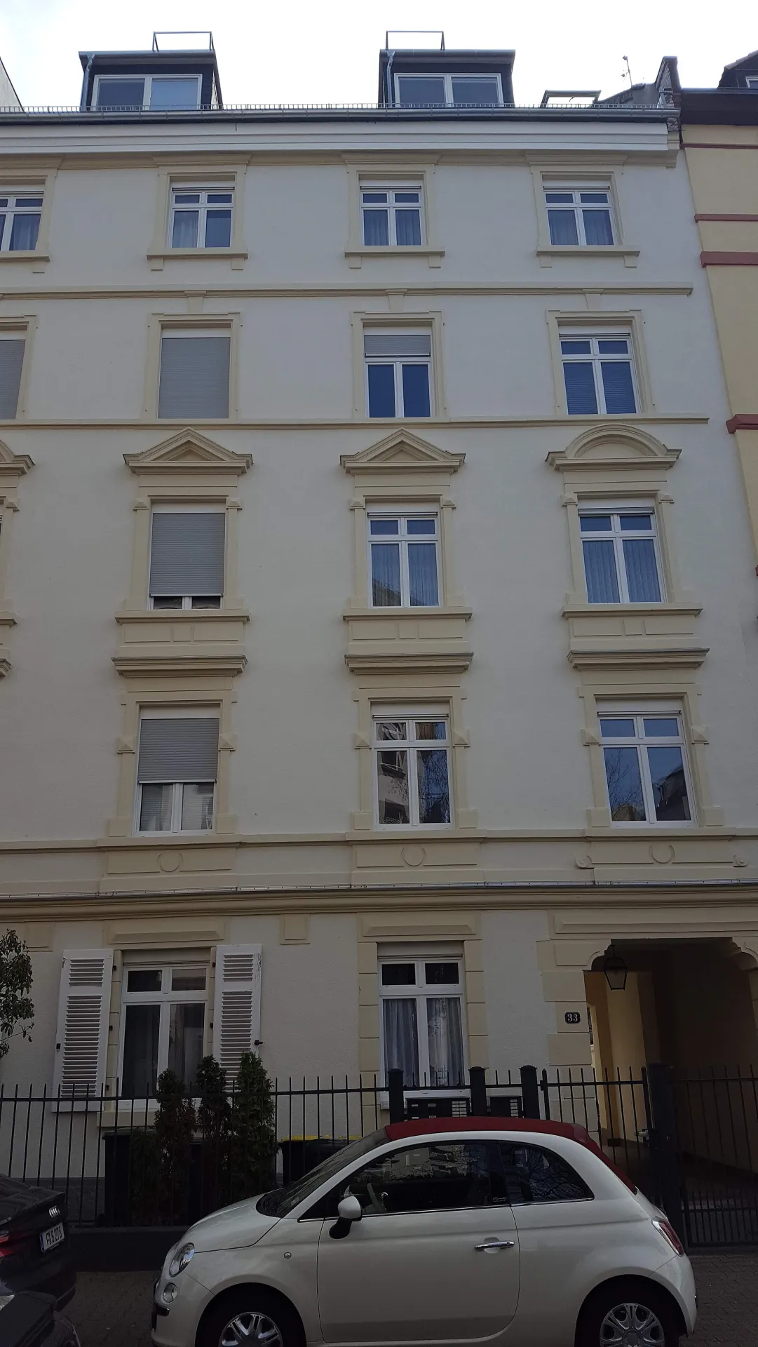 Altbaufassade an der Neuhofstraße im Frankfurter Nordend