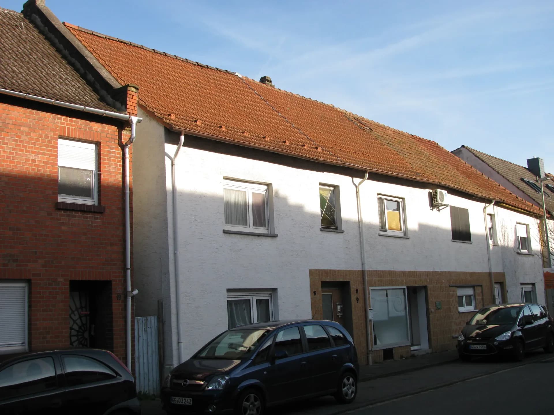 Häuserzeile in der Neukelsterbacher Straße in Kelsterbach