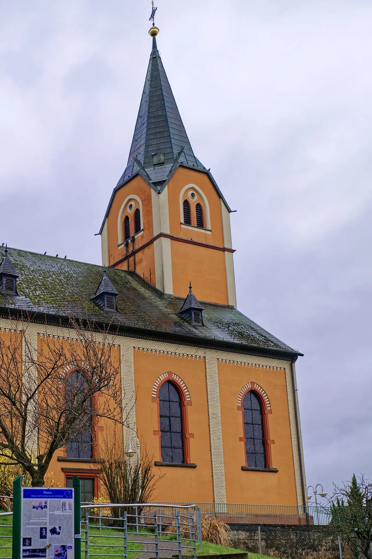 Katholische Pfarrkirche St. Wendelin im Ortsteil Neuses in Freigericht