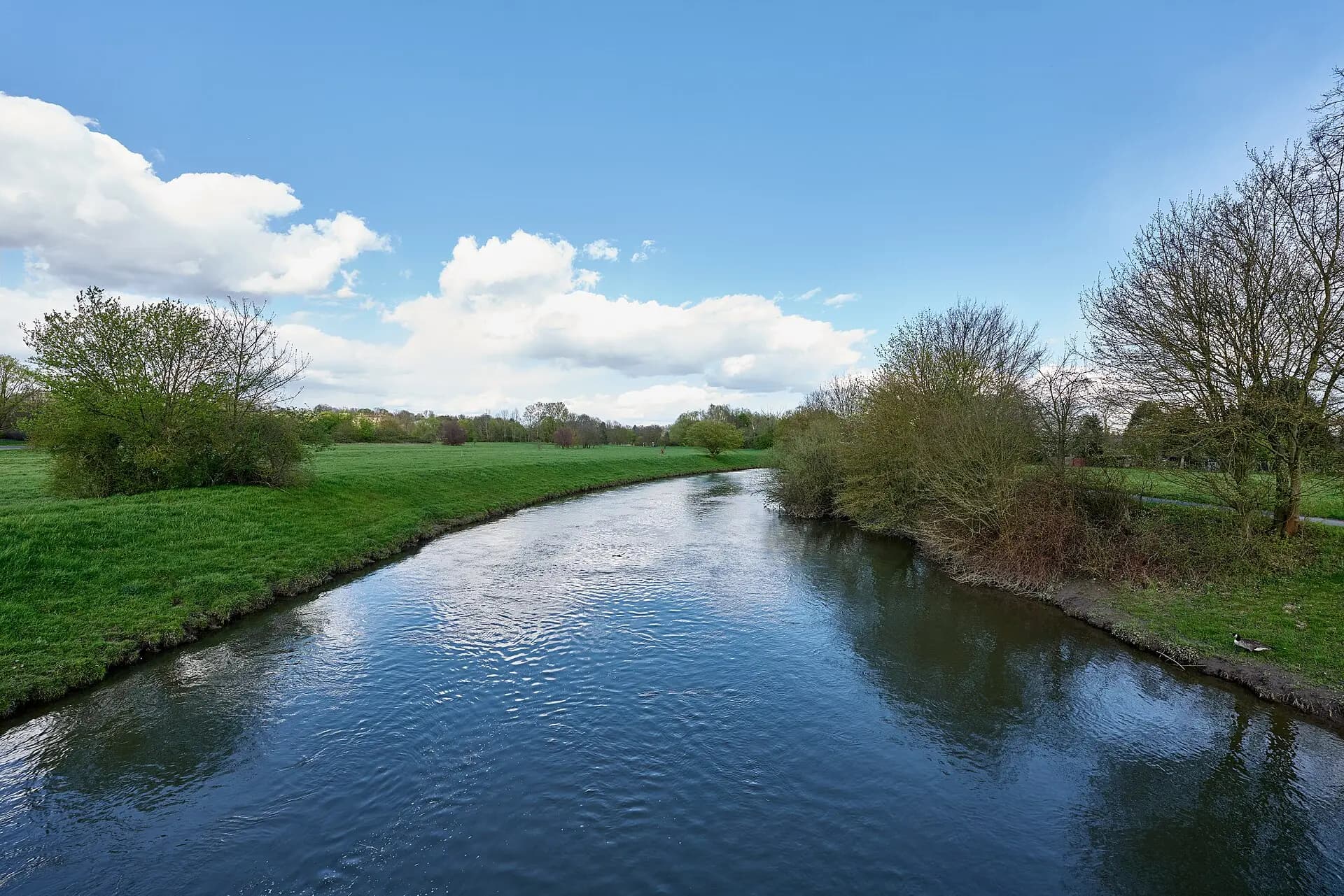Flusslauf der Nidda in Frankfurt