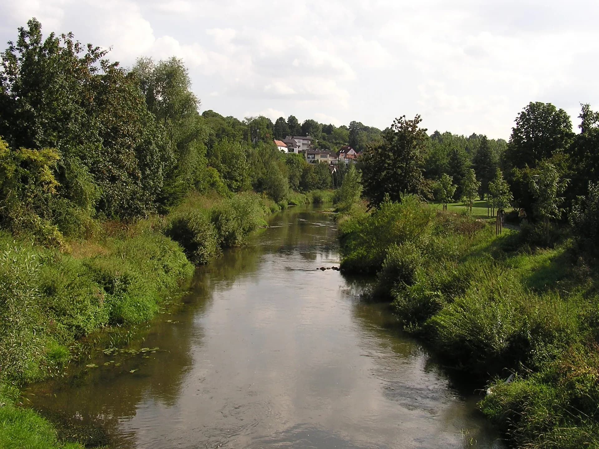 Flusslauf der Nidda in Bad Vilbel