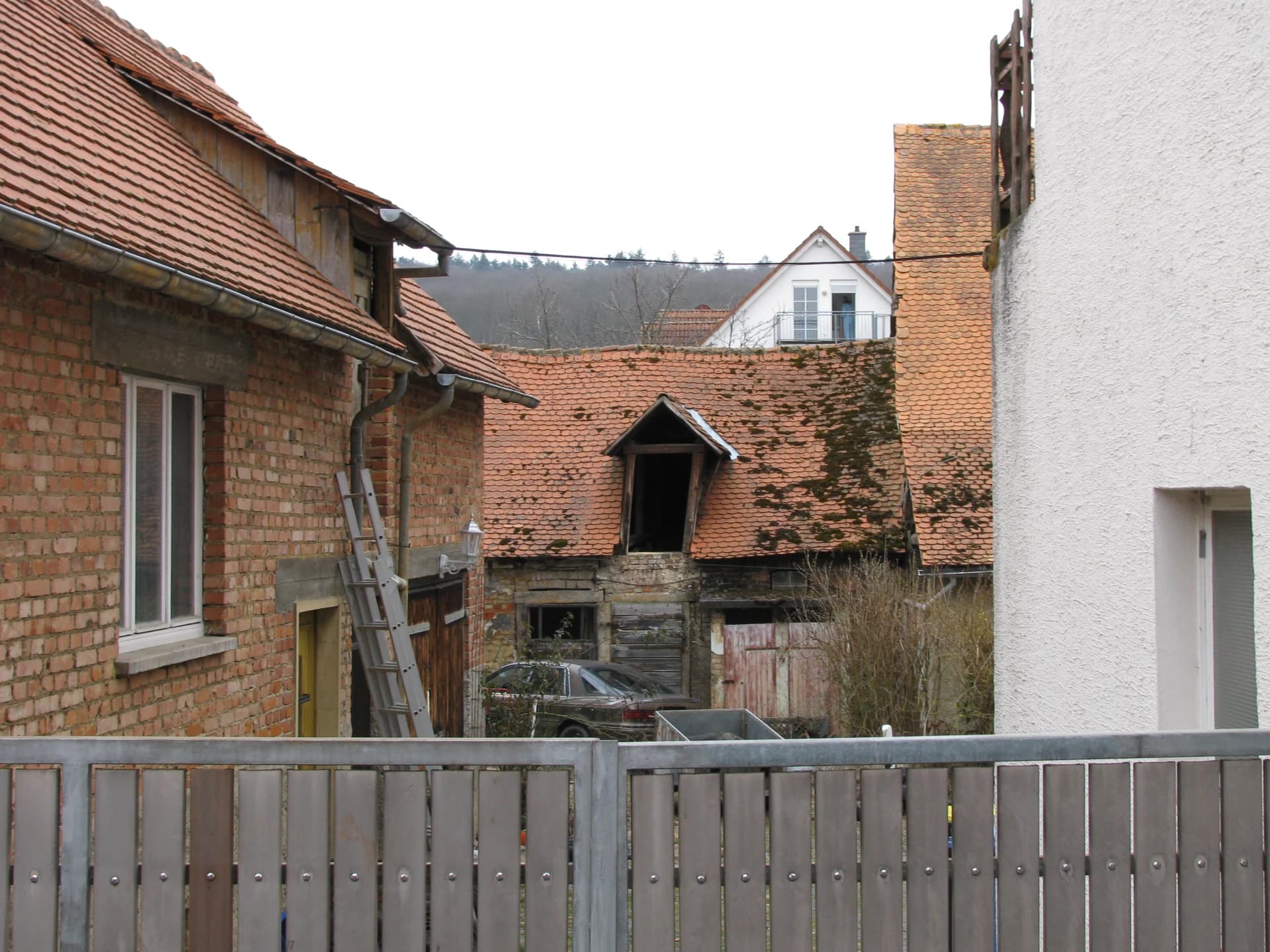 Hinterhof an der Nieder-Mörler Straße in Nieder-Mörlen in Bad Nauheim