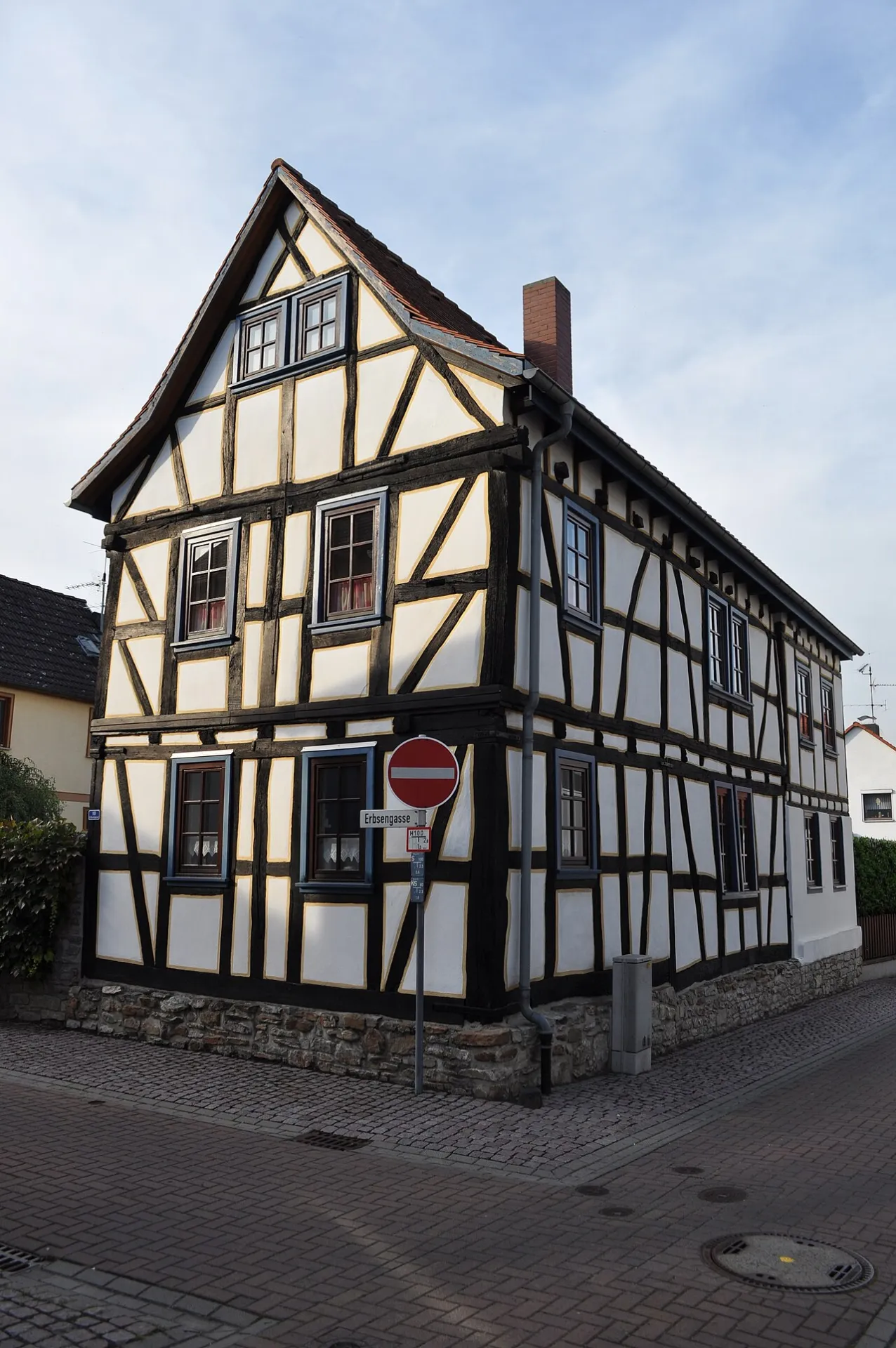 Fachwerkhaus Erbsengasse 10 in Nieder-Rosbach, Rosbach vor der Höhe