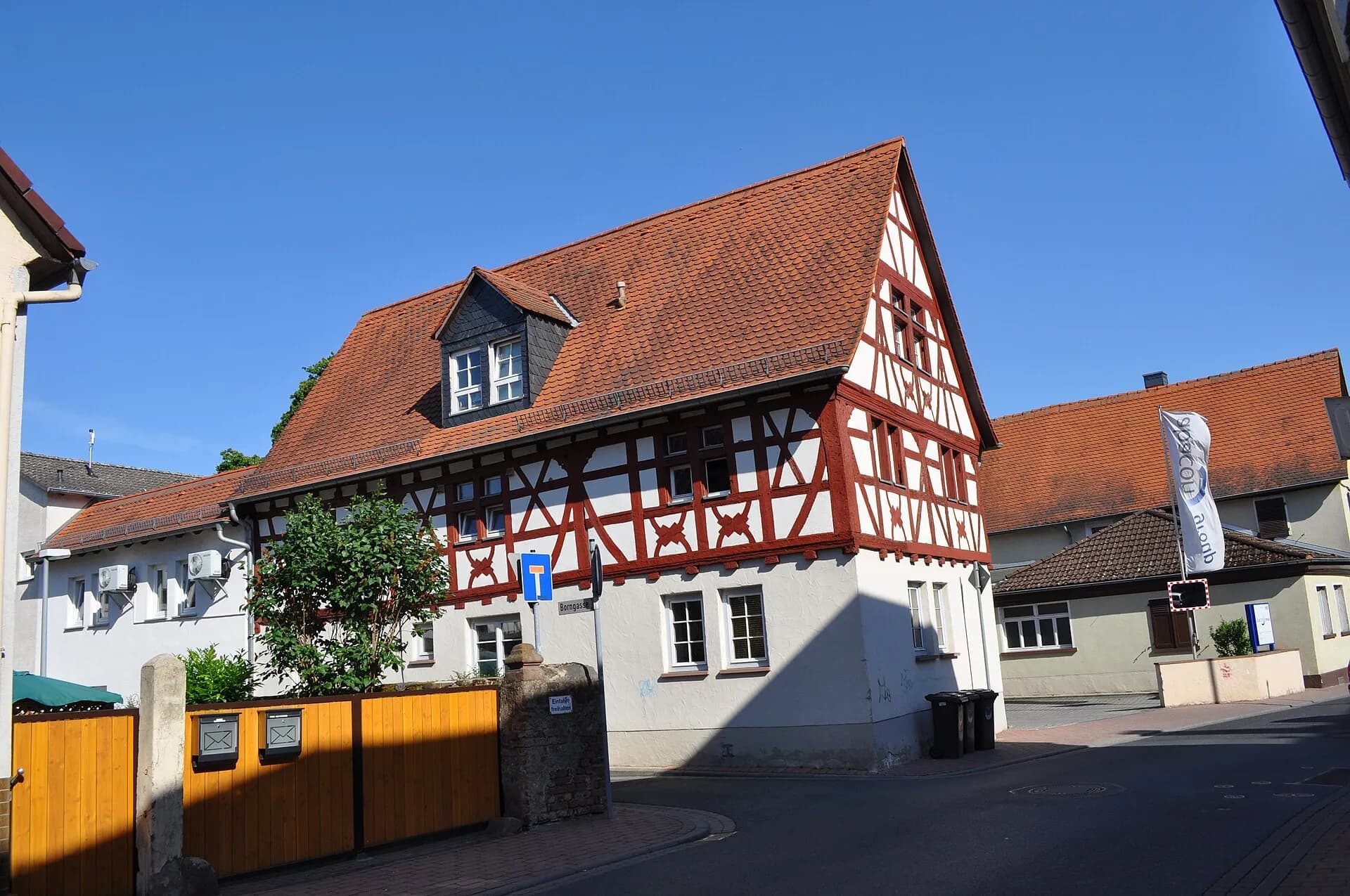 Fachwerkgiebel an der Hauptstraße in Niederhöchstadt