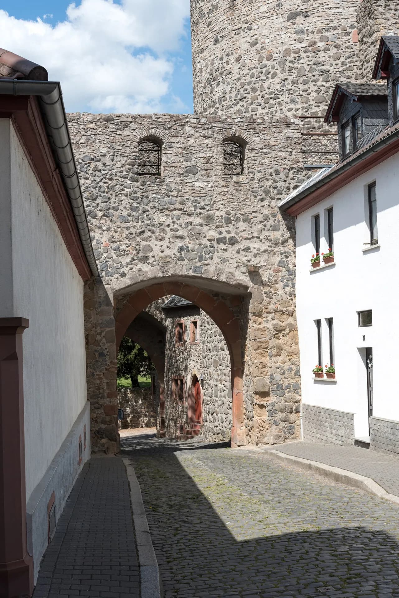 Nördliches Burgtor mit Zugang zur Altstadt in Friedberg (Hessen)