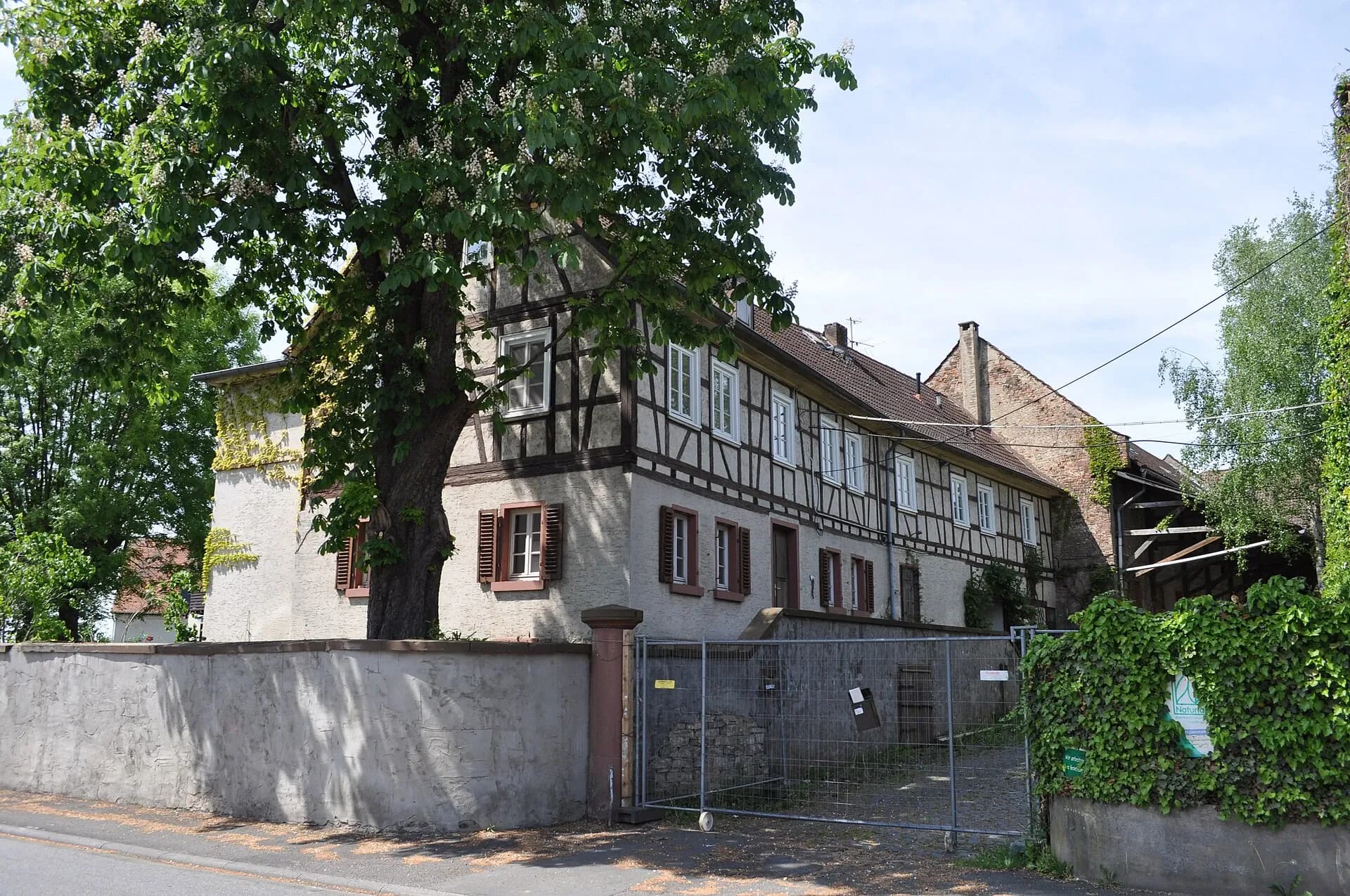 Haupthaus der Staatsdomäne Oberhof in Bad Homburg-Ober-Erlenbach