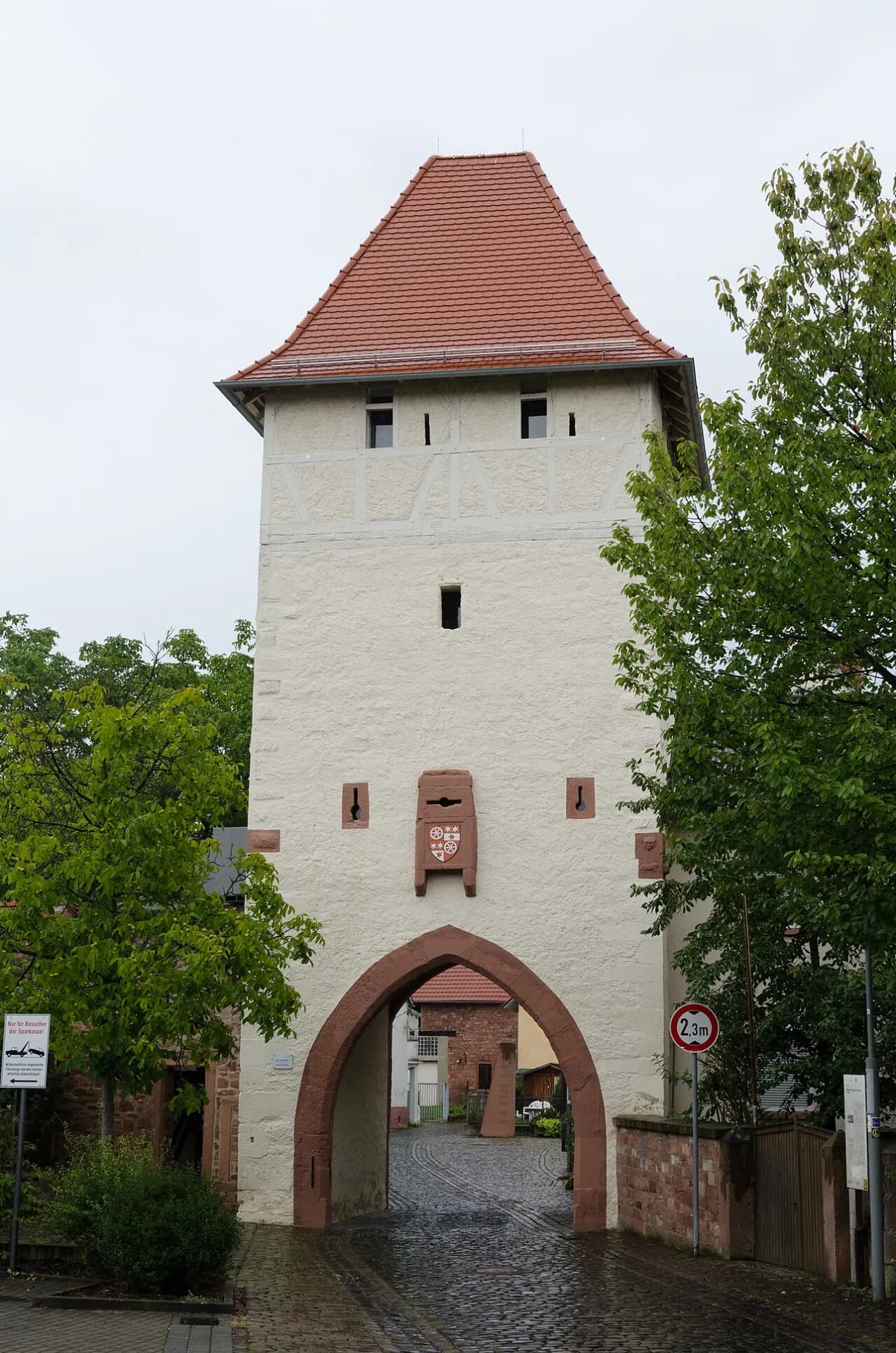 Oberes Tor von der Stadtseite in Wörth am Main