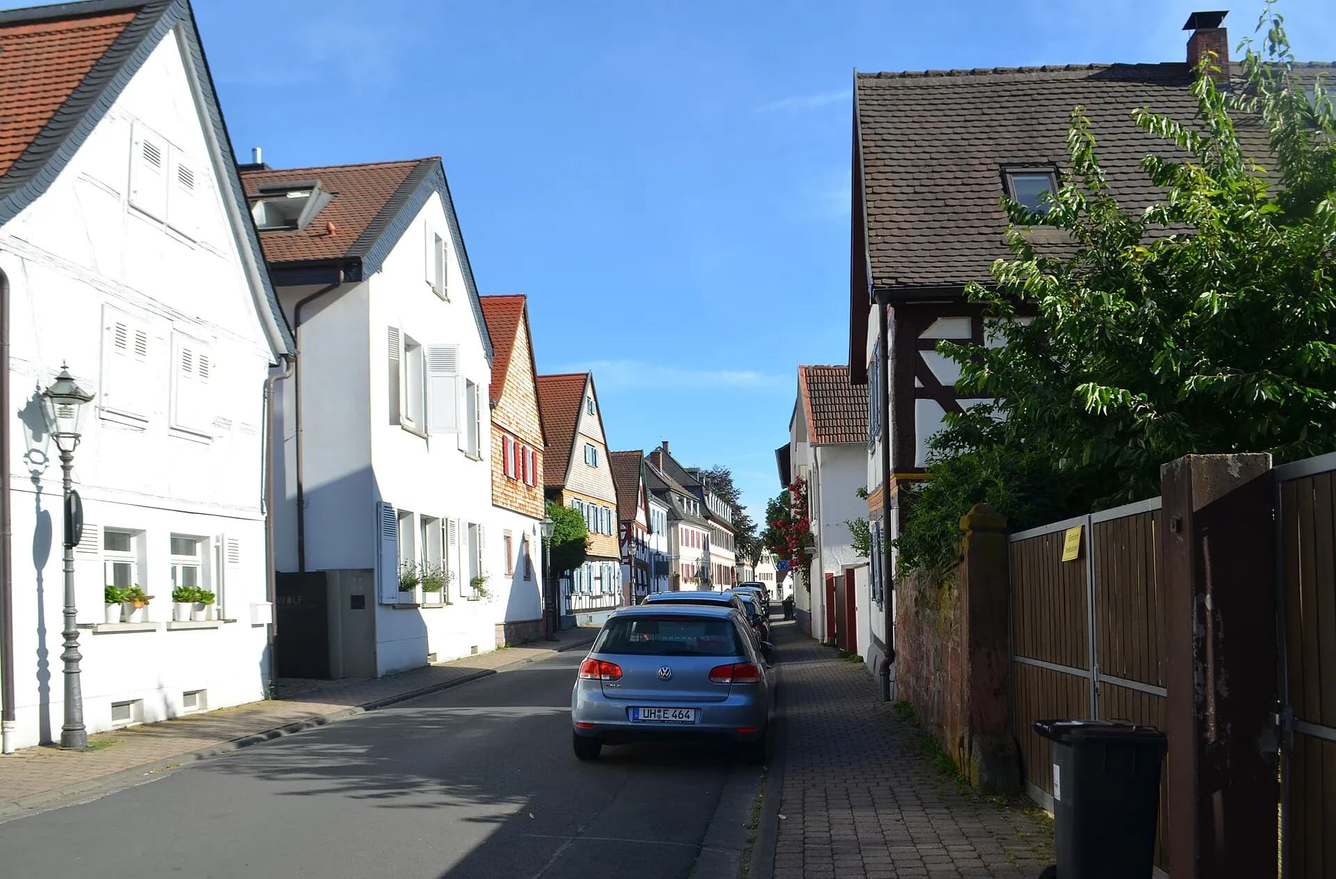 Straßenzug der Obergasse in Bad Vilbel-Dortelweil