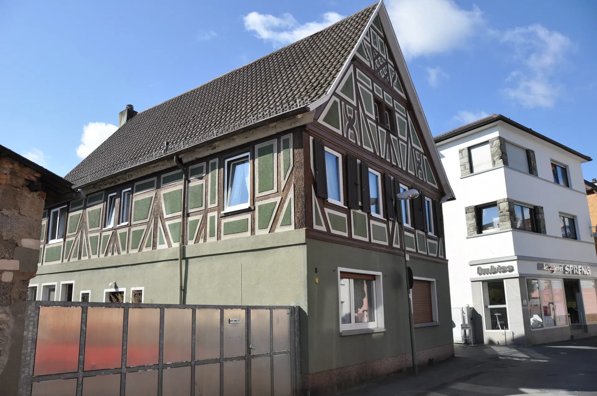 Fachwerkhaus Oberhofstraße 8 in Offenbach-Bieber
