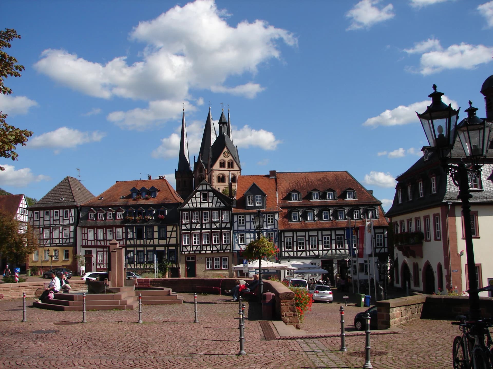 Obermarkt mit Marienkirche in Gelnhausen