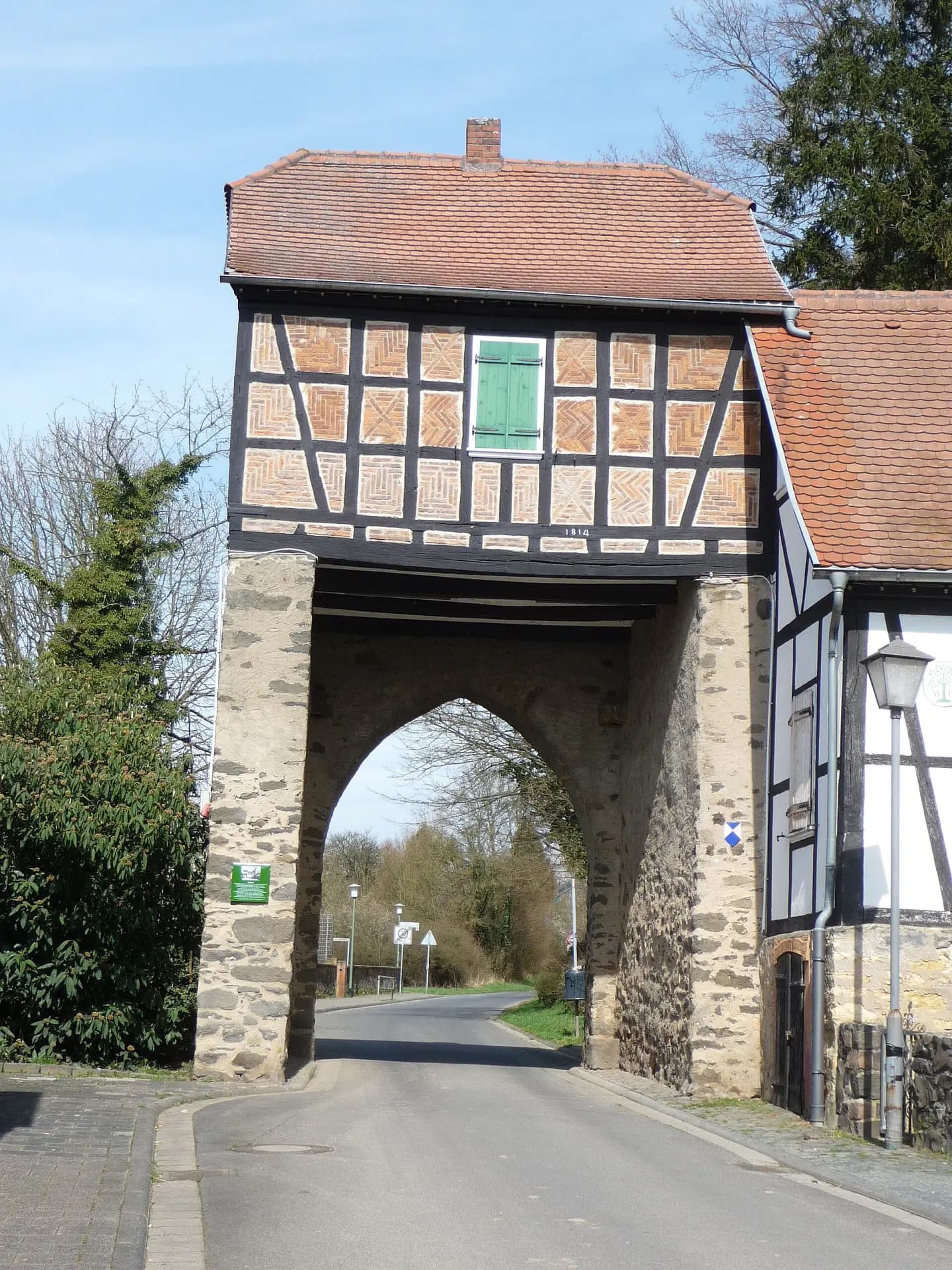 Torbogen des Obertors von Süden in Hanau-Mittelbuchen
