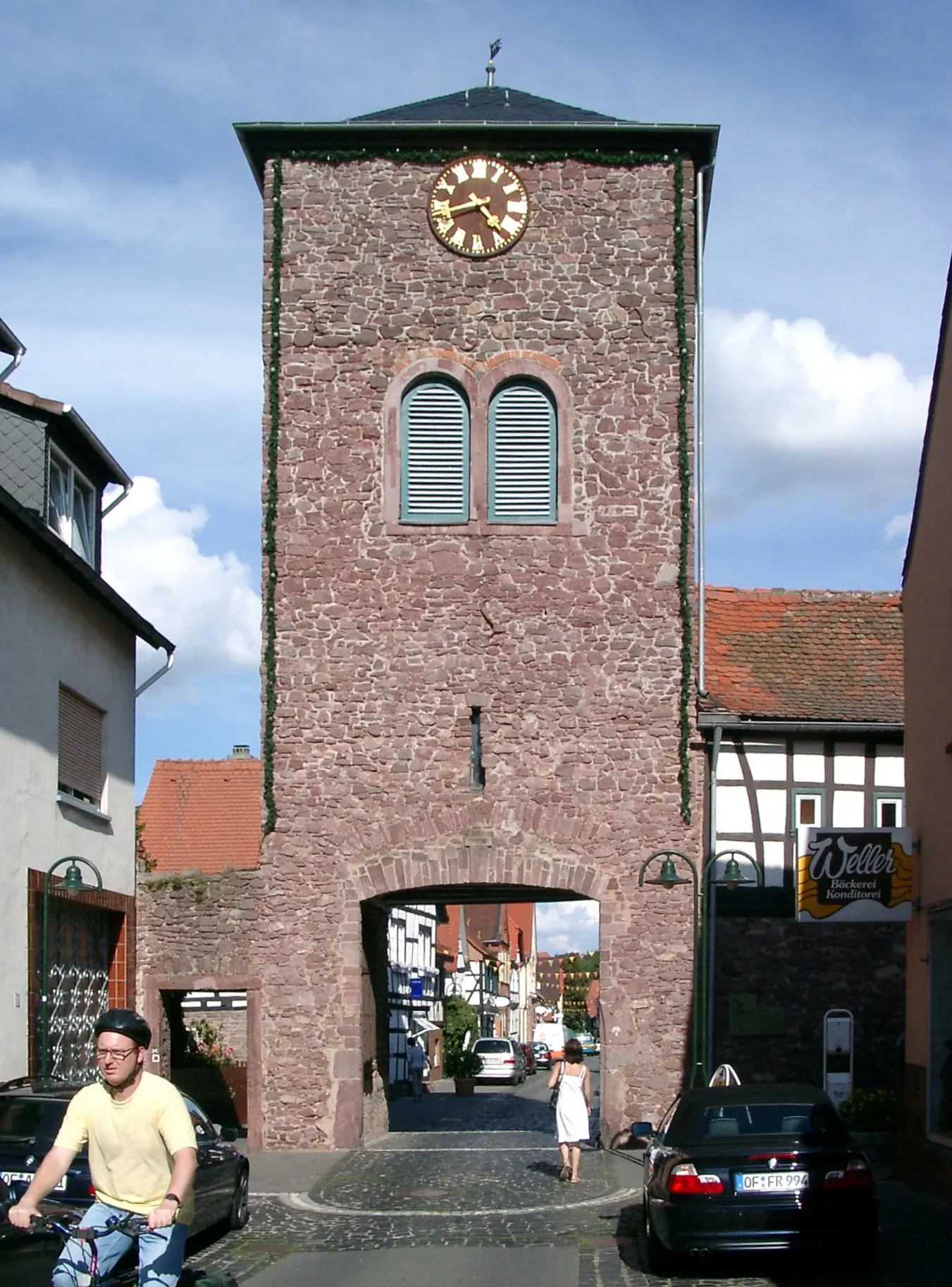 Obertor mit Torturm in Dreieich-Dreieichenhain