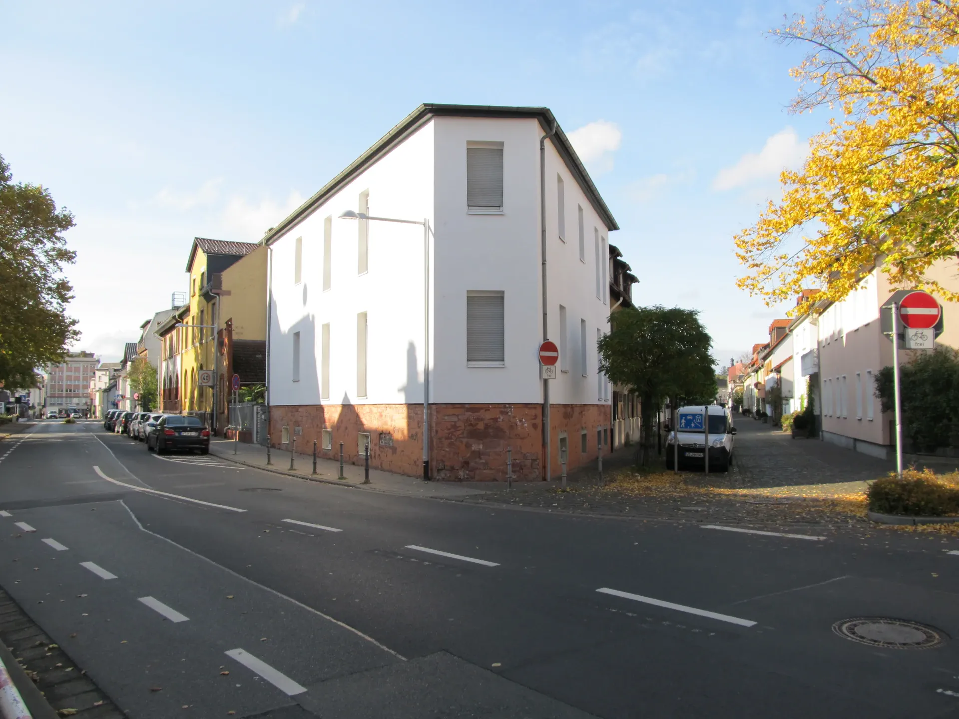 Eckhaus Offenbacher Straße 38 in Neu-Isenburg