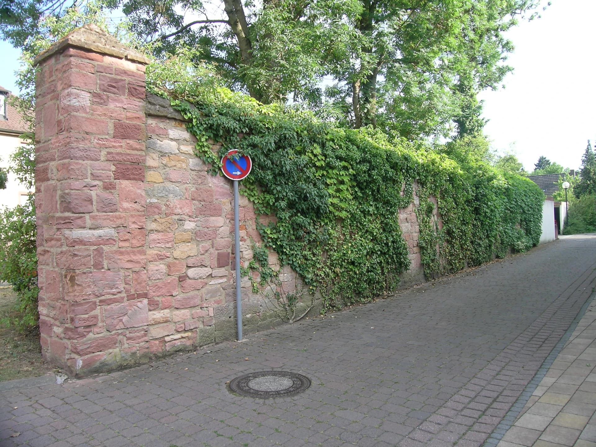 Alte Ortsmauer in Kleinwallstadt