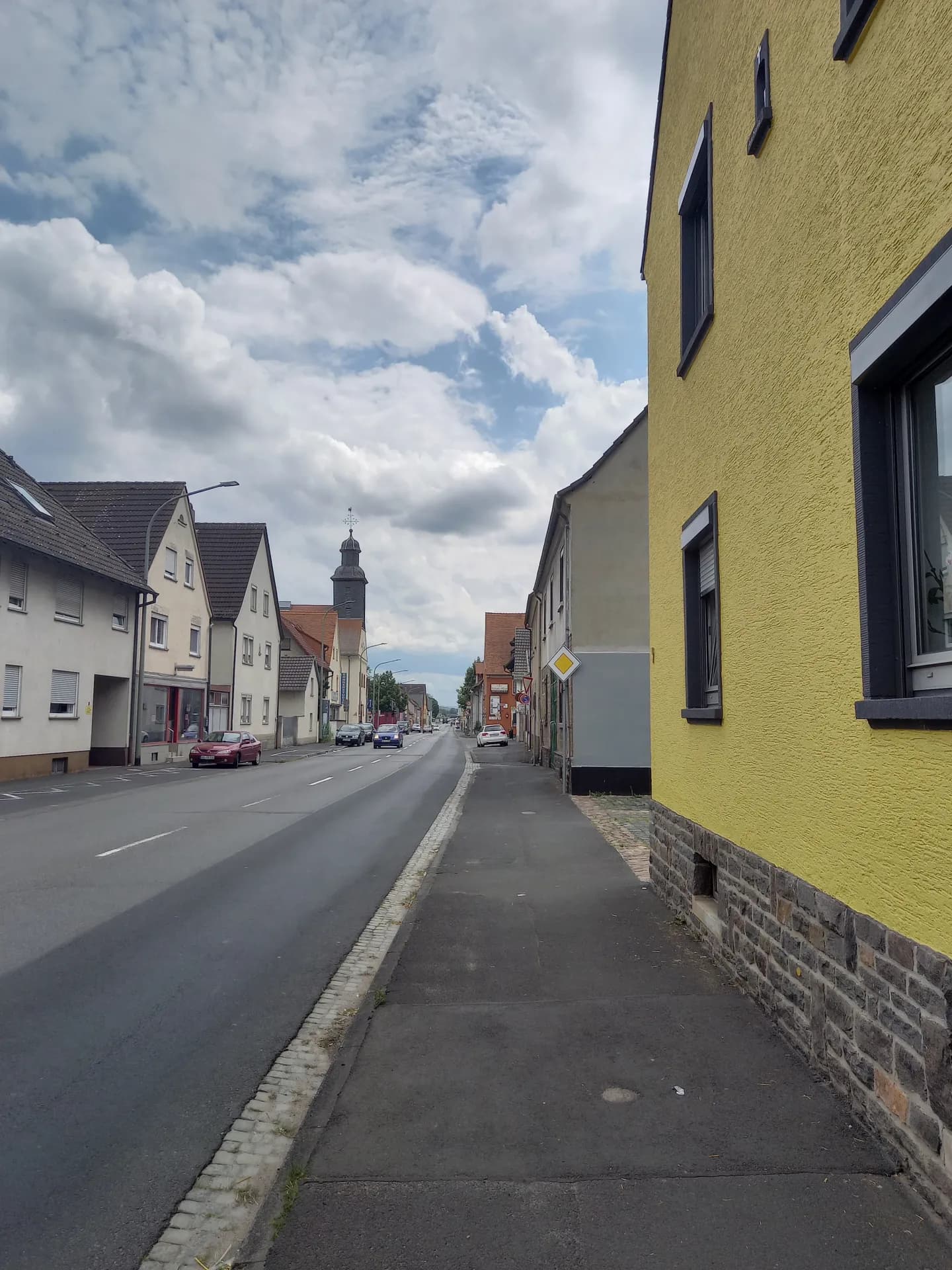 Ortsdurchfahrt in der Ortsmitte von Kleinostheim