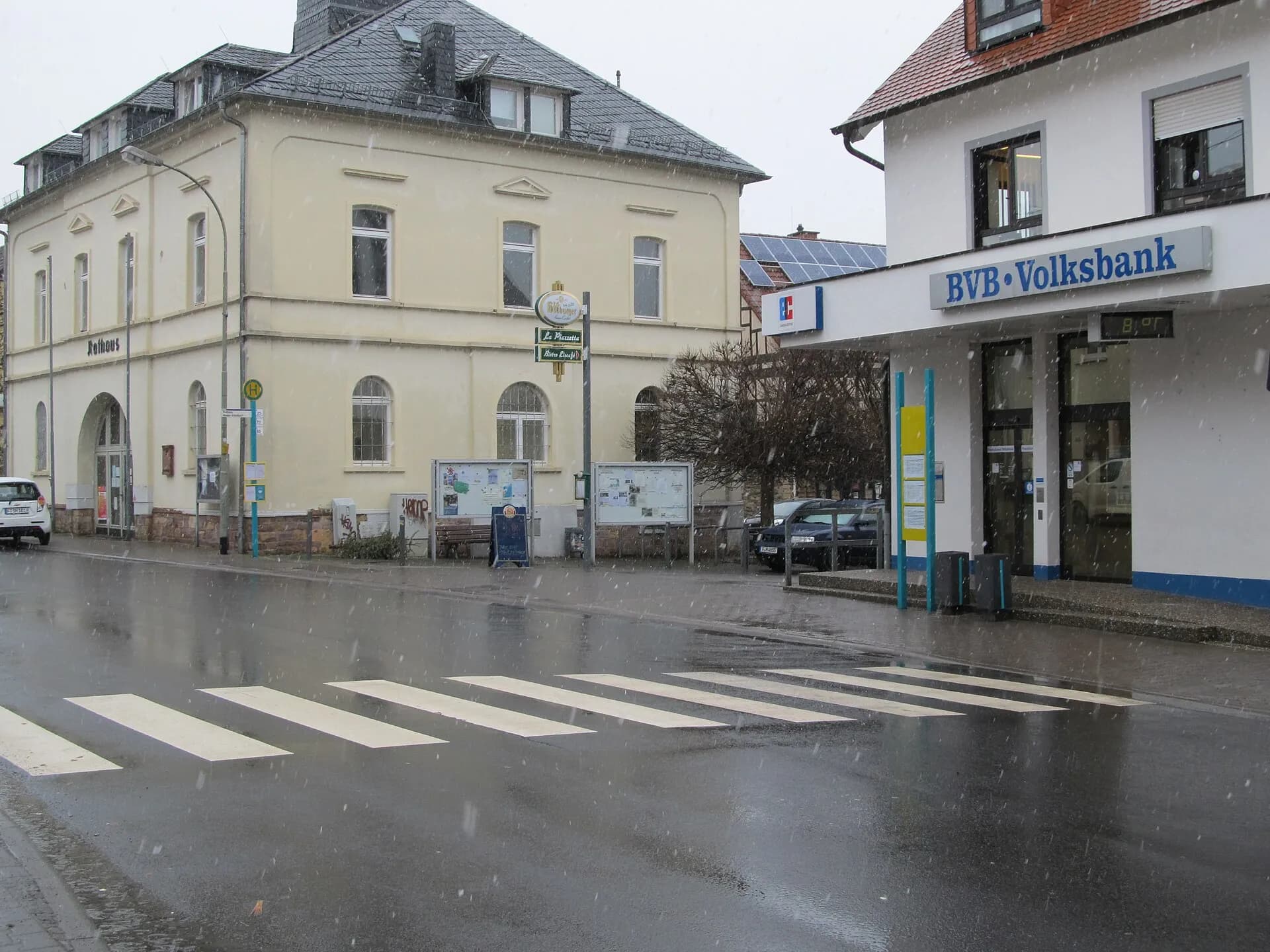Ortsmitte von Frankfurt Nieder-Erlenbach
