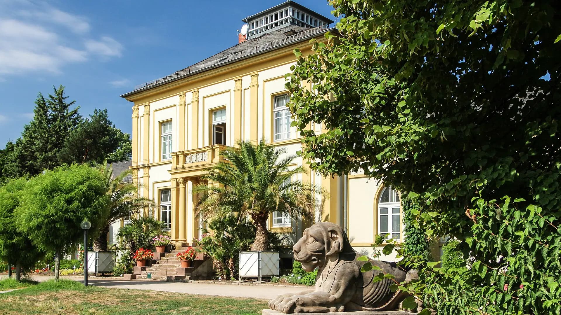 Haus Leonhardsbrunn im Palmengarten in Frankfurt am Main