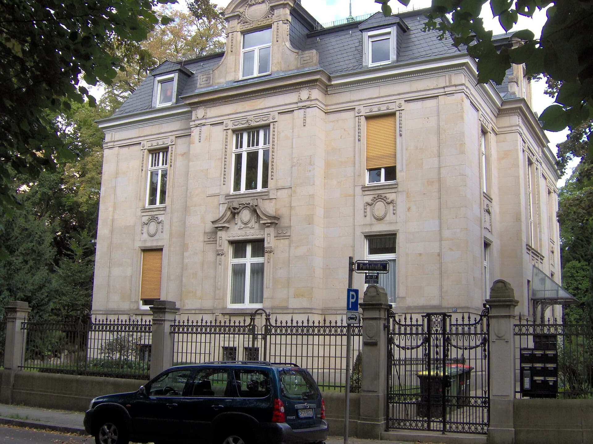 Villa Parkstraße 37 in Offenbach-Westend