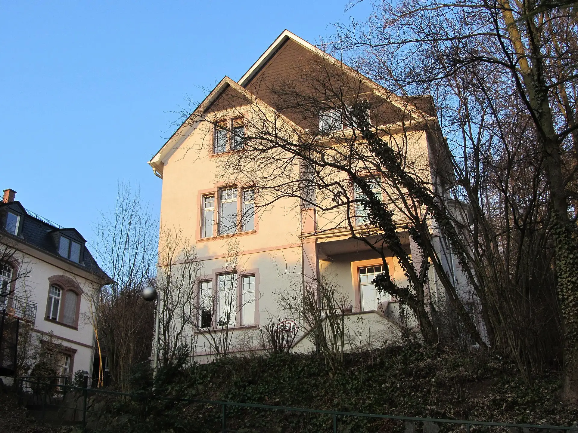 Villa am Hang der Parkstraße in Bad Soden am Taunus