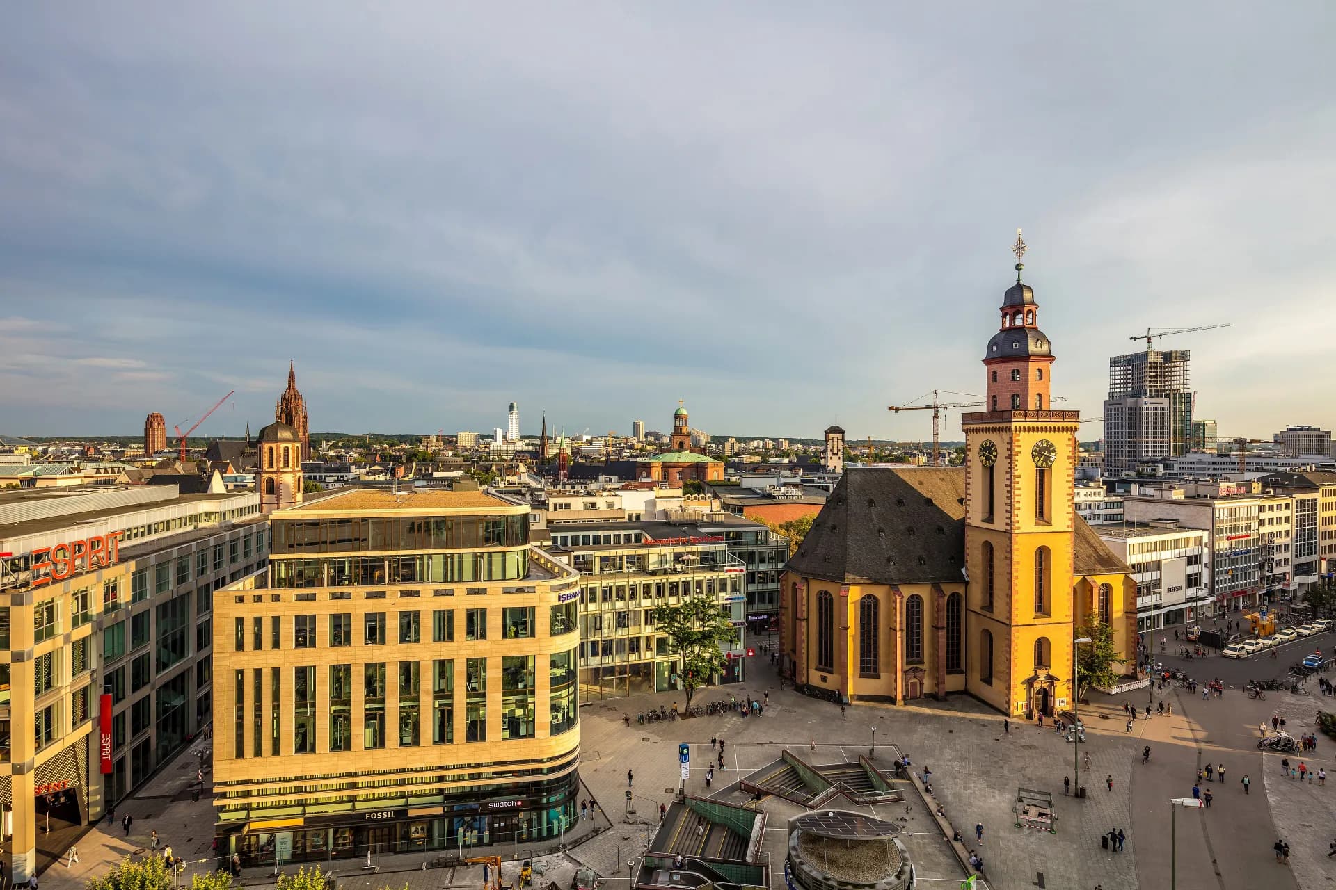 Paulskirche von oben in der Frankfurter Altstadt