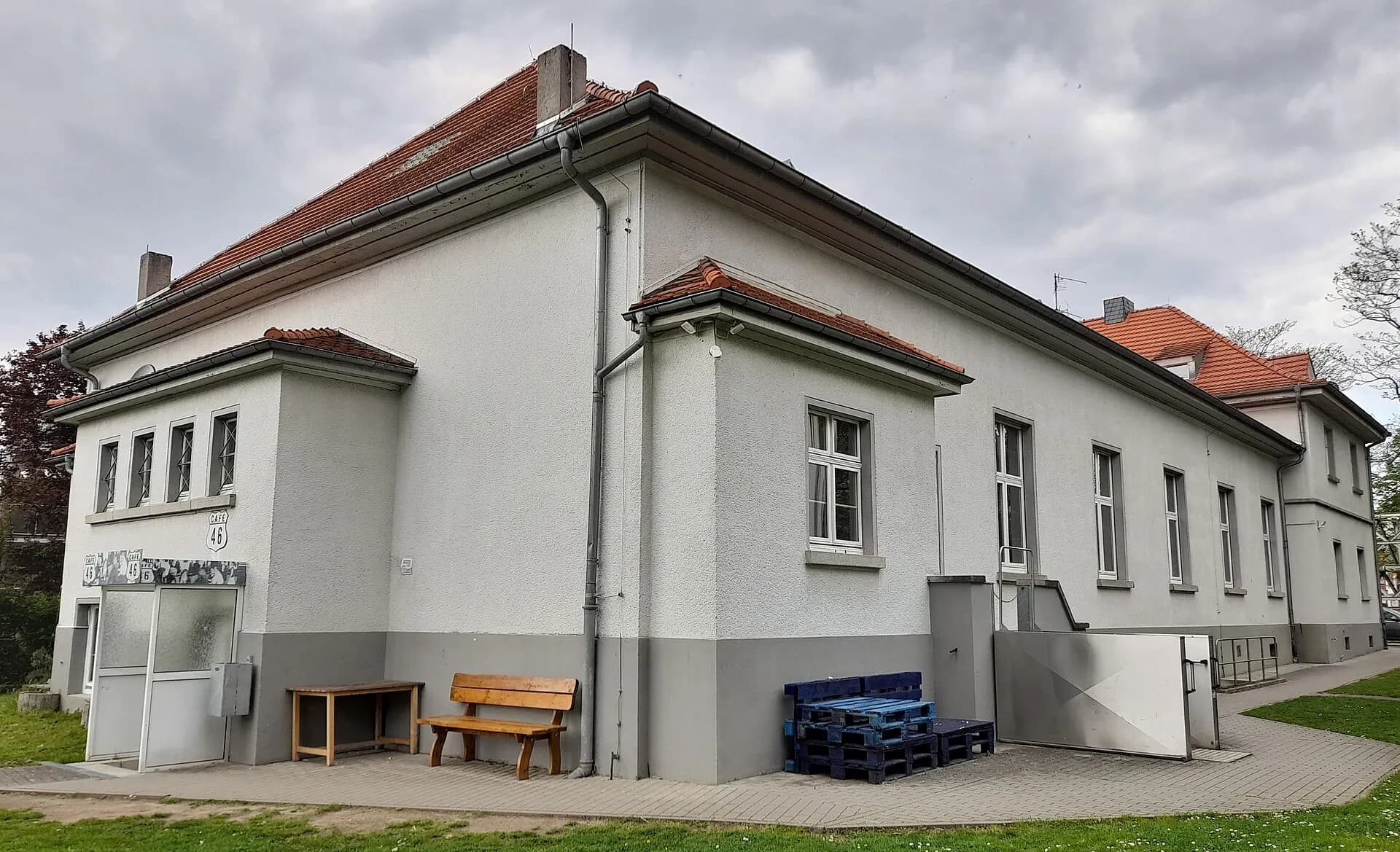 Petrusgemeindehaus in Langen von Südosten