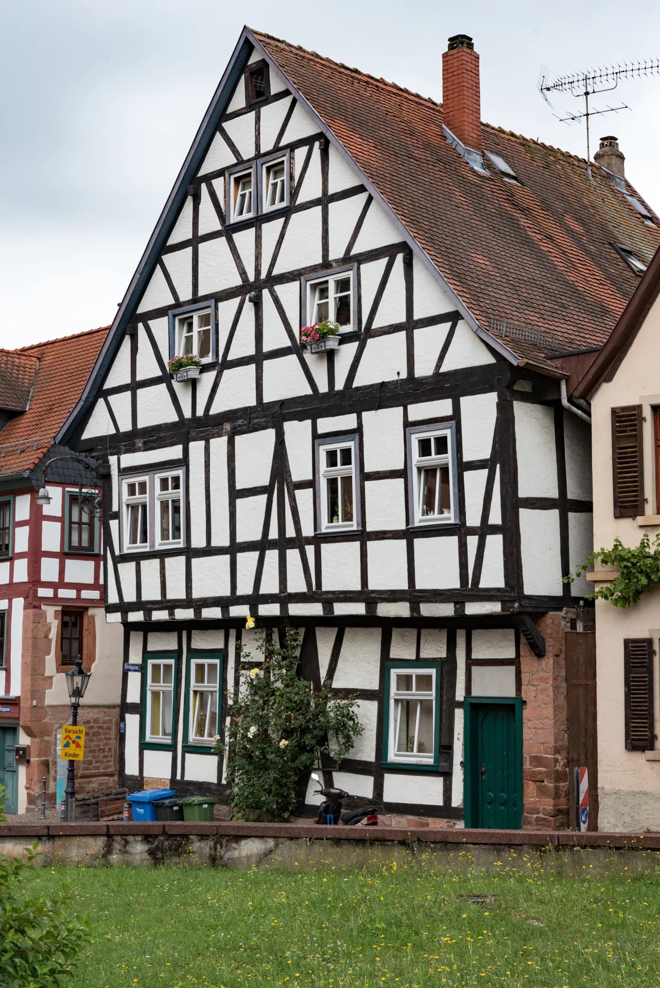 Giebelseite des Fachwerkhauses Pfarrgasse 2 in Gelnhausen