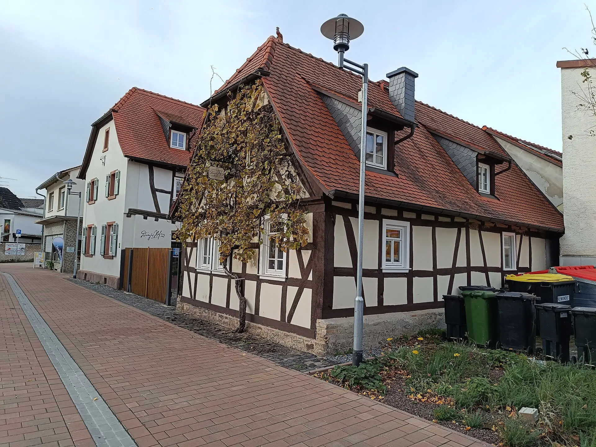 Gassenansicht der Pfarrgasse in Ober-Roden