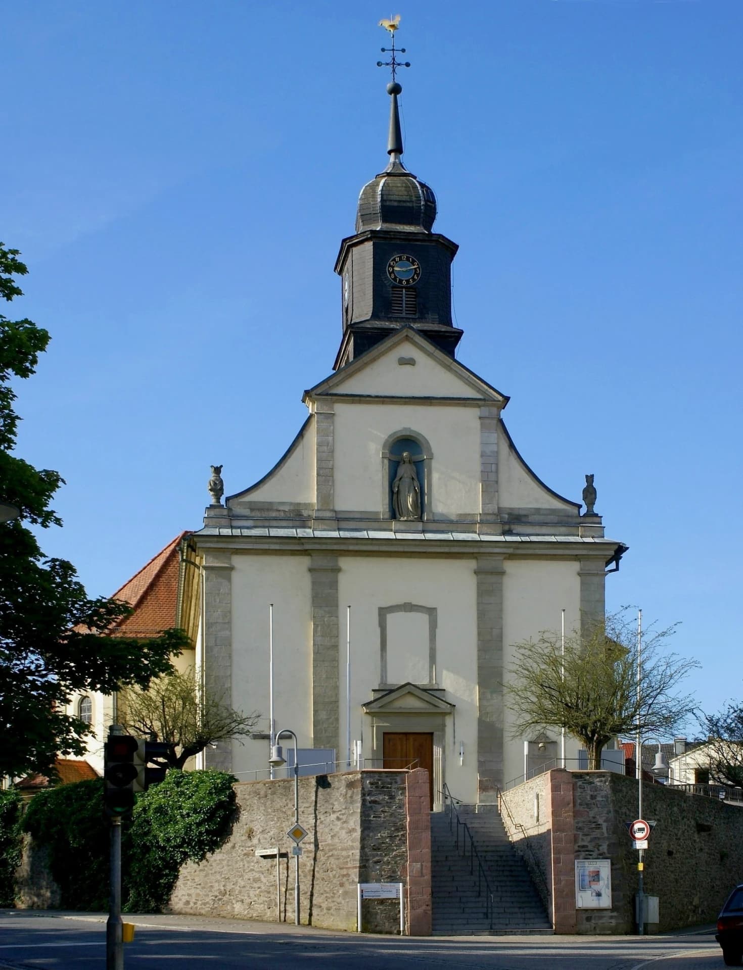 Pfarrkirche St. Cyriakus in Mömbris