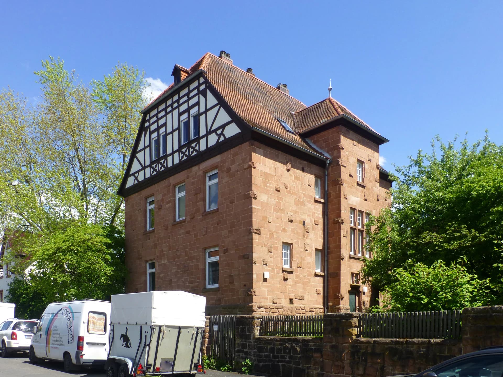 Historisches Steinhaus in der Pfnorrstraße in Büdingen