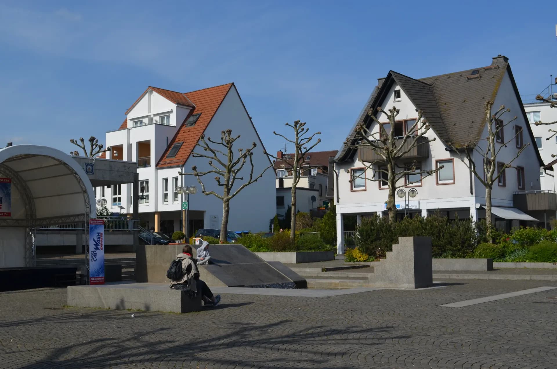Platz am Jürgen-Ponto-Brunnen in Oberursel (Taunus)