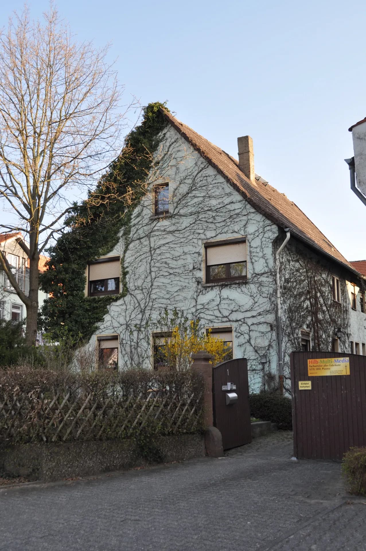 Wohnhaus am Platz an der Linde in Sulzbach (Taunus)