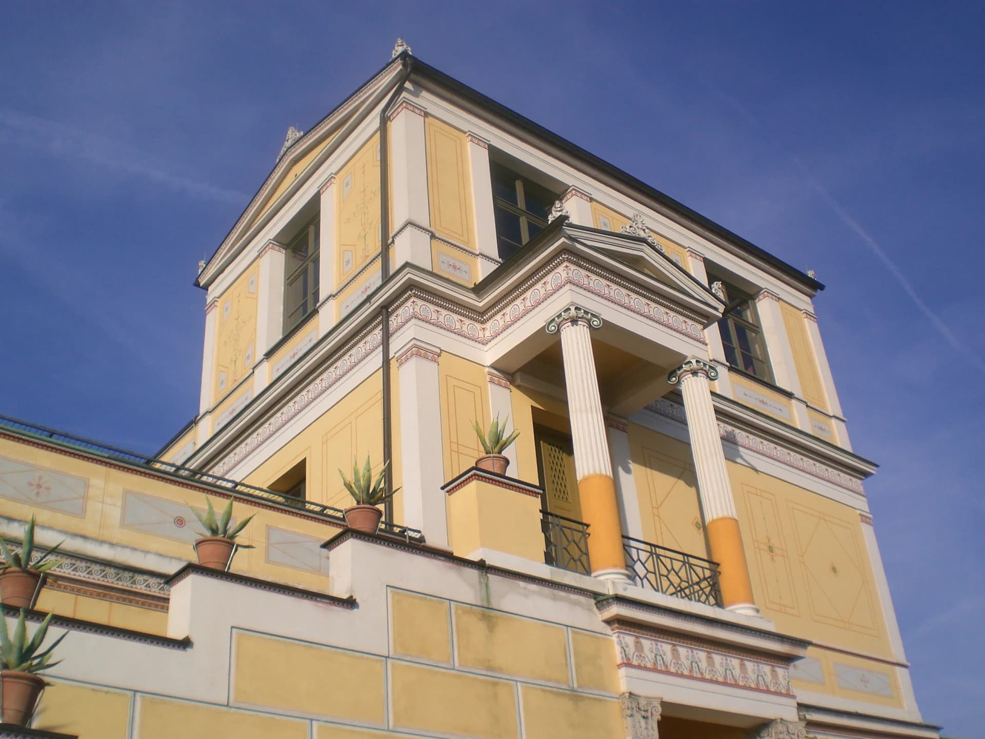 Säulenhalle des Pompejanums in Aschaffenburg