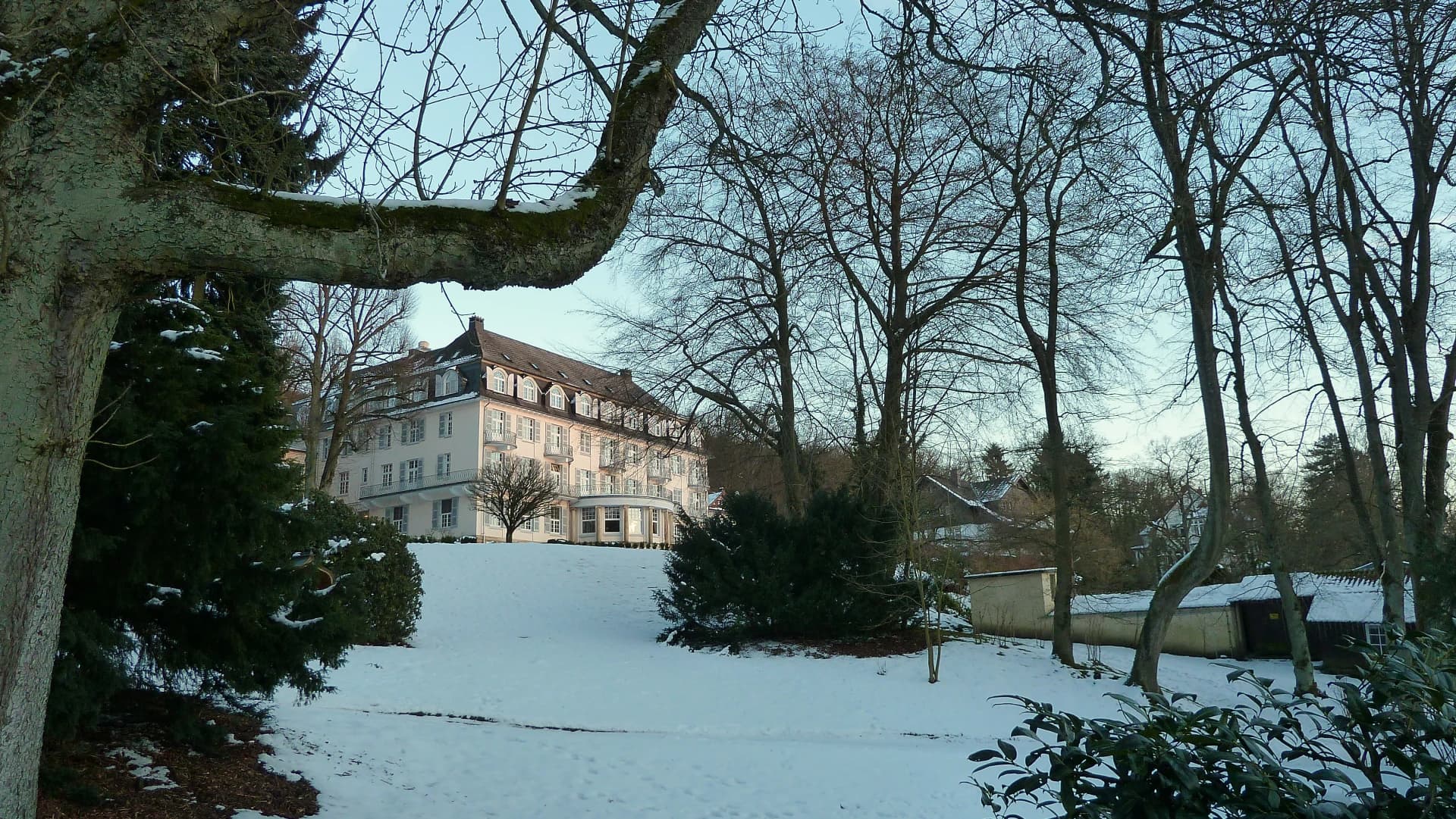 Privatklinik Dr. Amelung in Königstein im Taunus im Winter