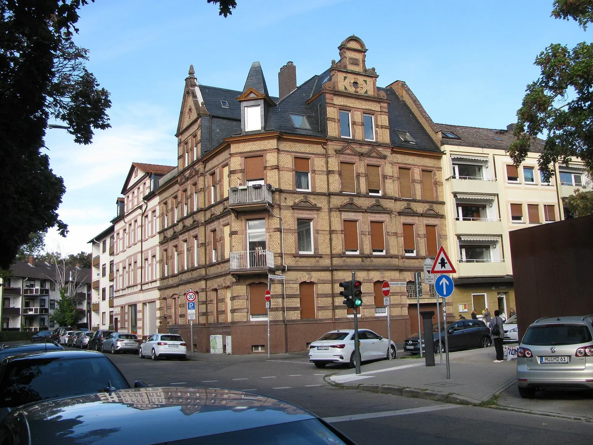Gründerzeit-Eckhaus in der Ramsaystraße in Hanau