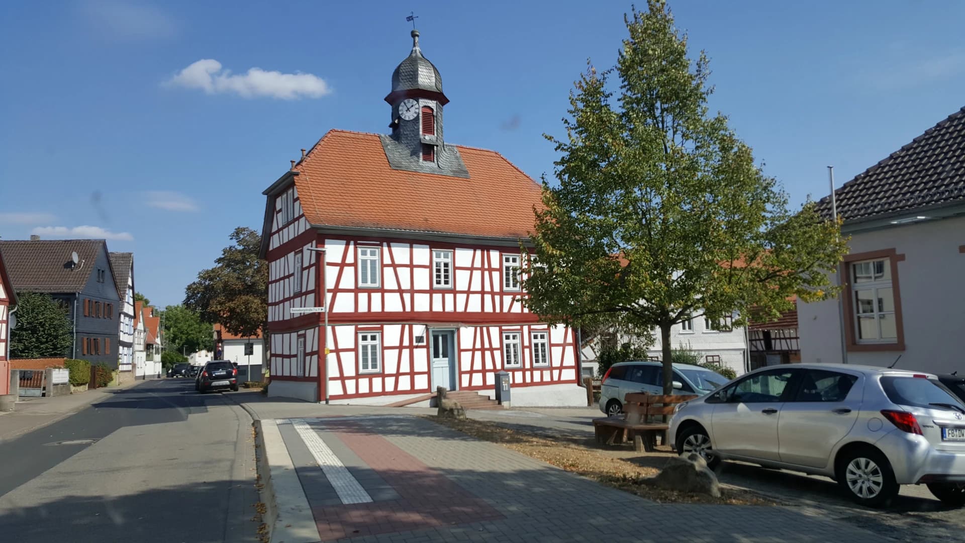 Rathaus (ehemalige Schule) im Limeshainer Ortsteil Himbach