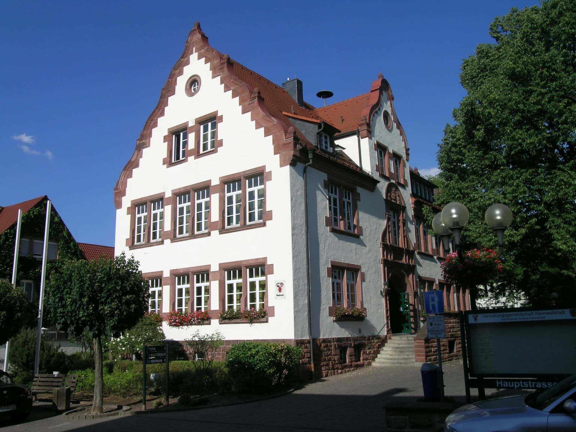Rathaus in der Hauptstraße in Kleinwallstadt