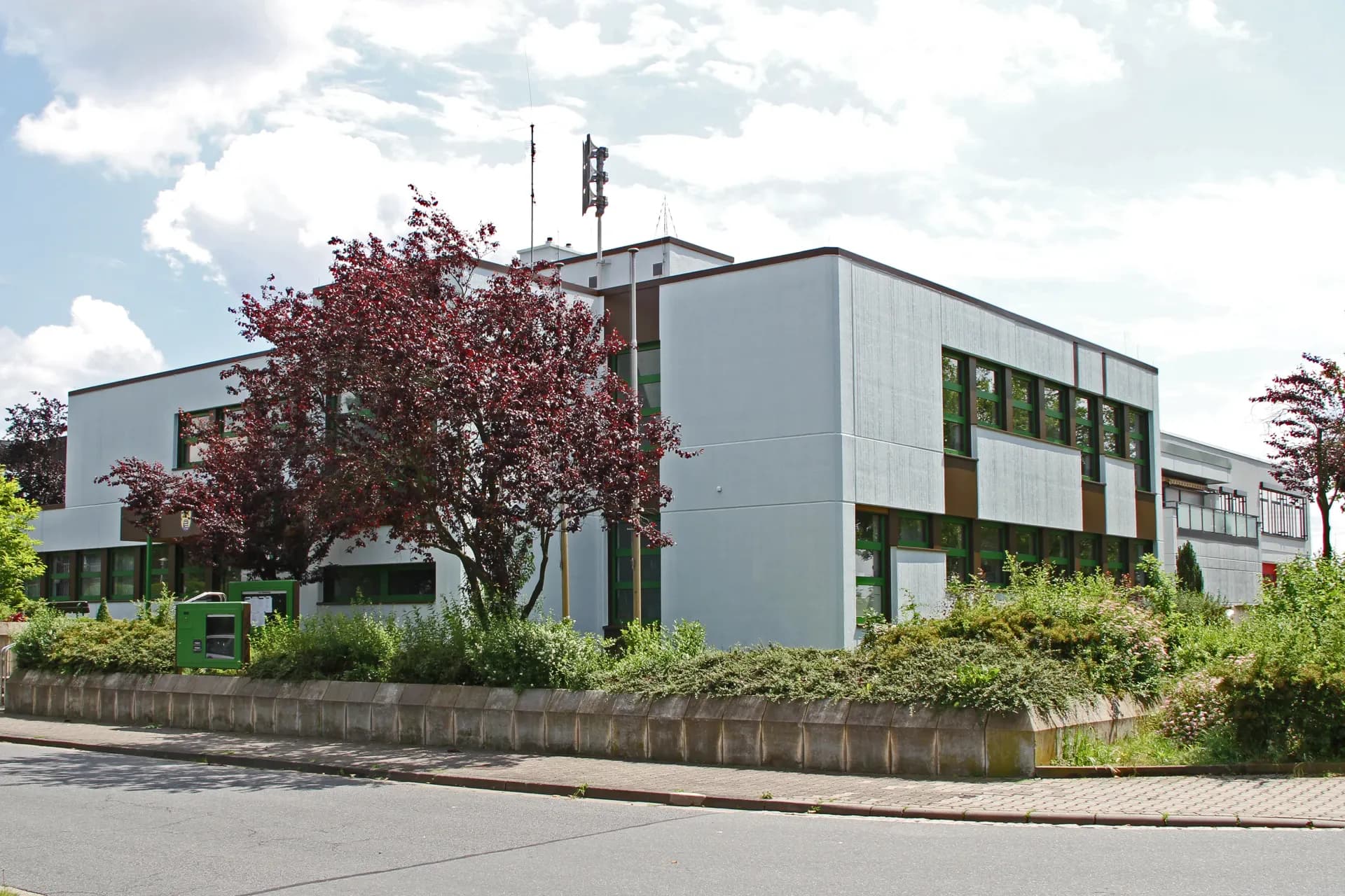 Rathaus in Erzhausen im Sommer