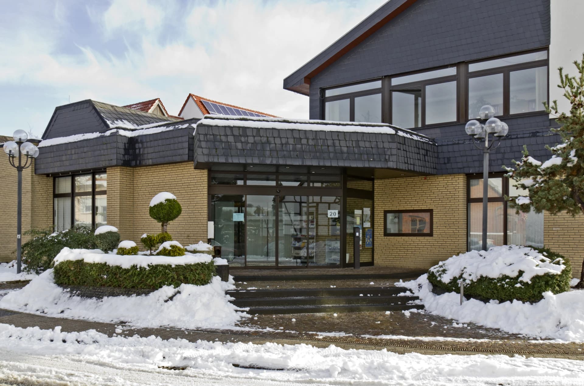 Rathaus von Hasselroth im Ortsteil Neuenhaßlau