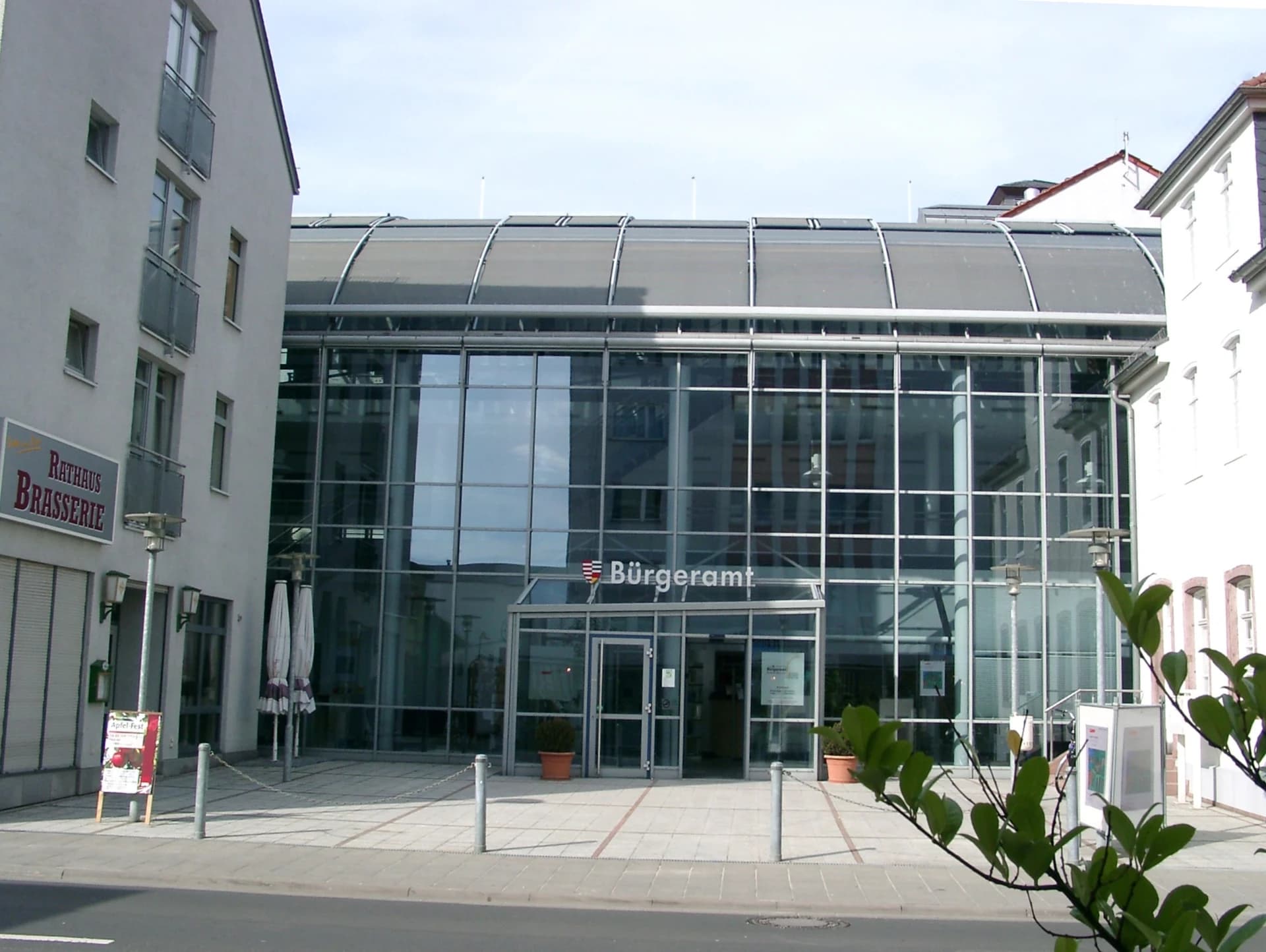 Rathaus mit Bürgeramt in Neu-Isenburg