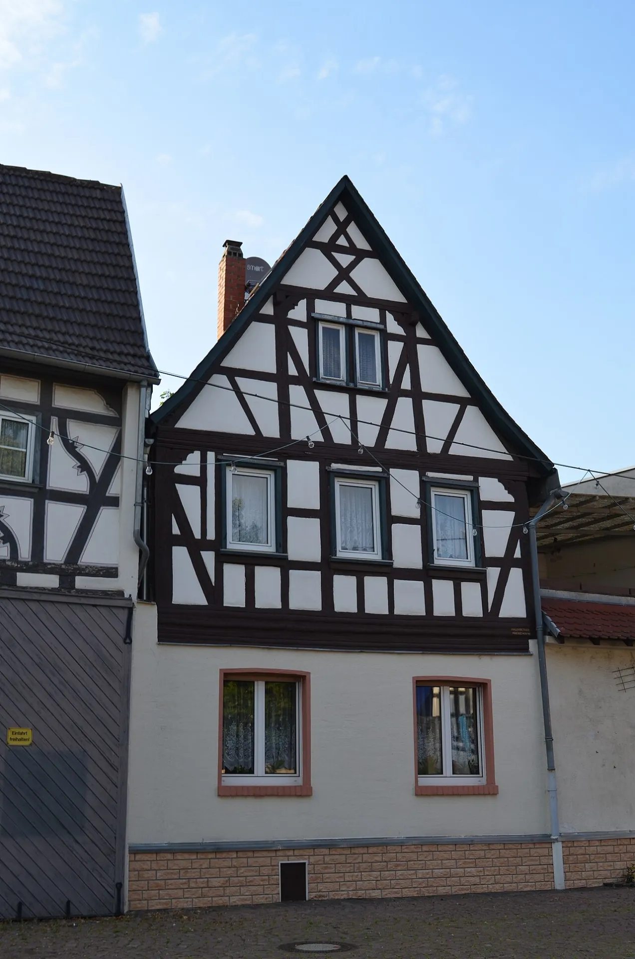 Fachwerkgiebel in der Rathausstraße 13 in Hochheim am Main