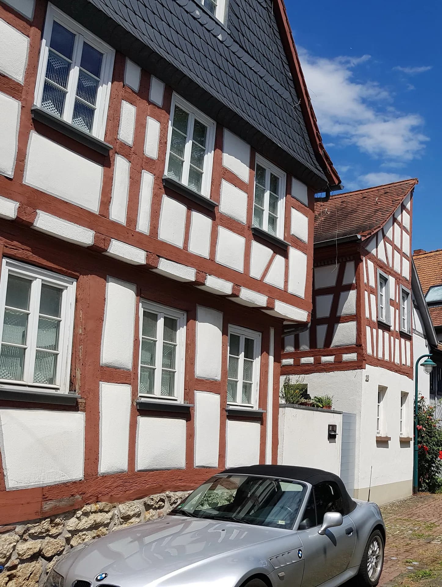 Fachwerkfassade in der Rathausstraße 21 in Hochheim am Main