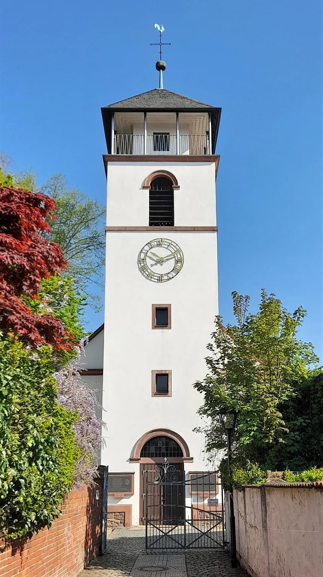 Evangelisch-reformierte Kirche von Süden in Neu-Isenburg
