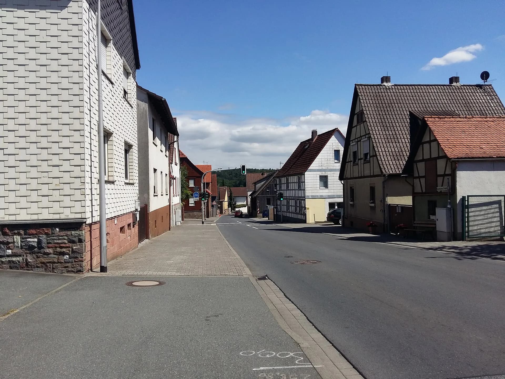 Blick durch die Reinheimer Straße in Ober-Ramstadt